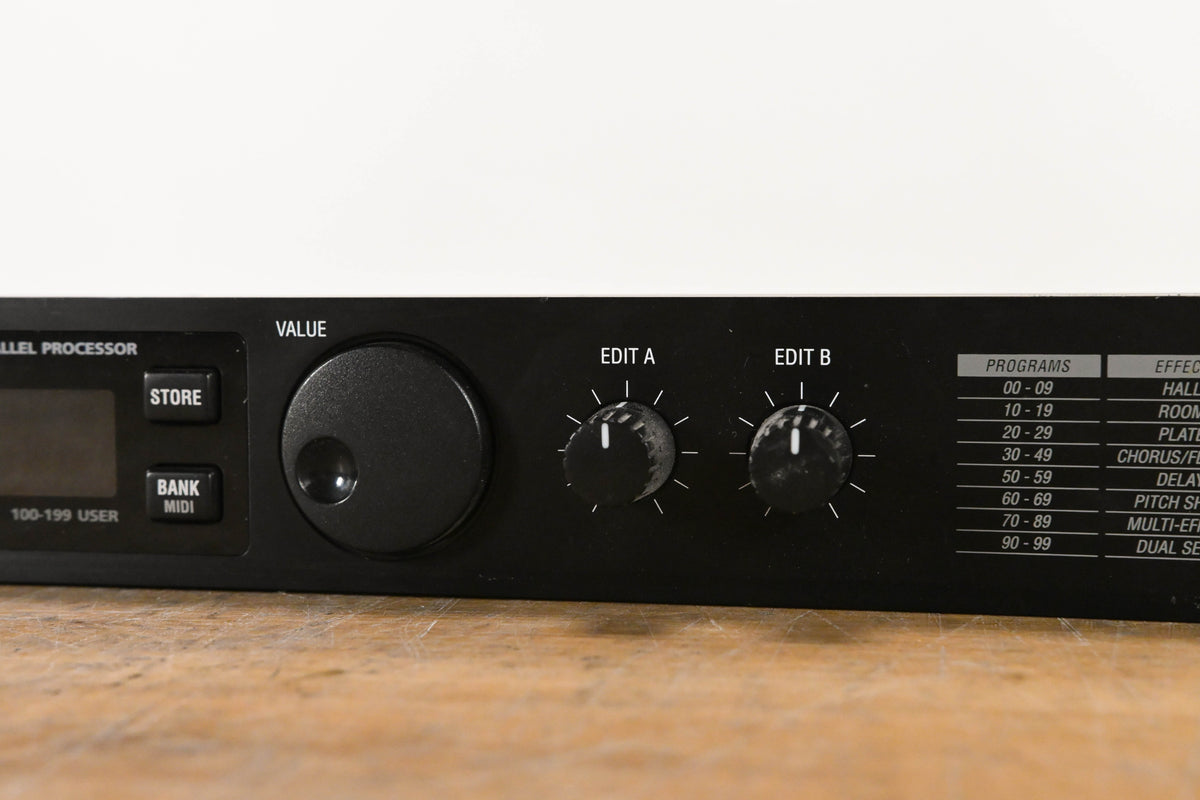 Alesis MicroVerb 4 Dual-Channel Digital Effects Unit (NO POWER SUPPLY)