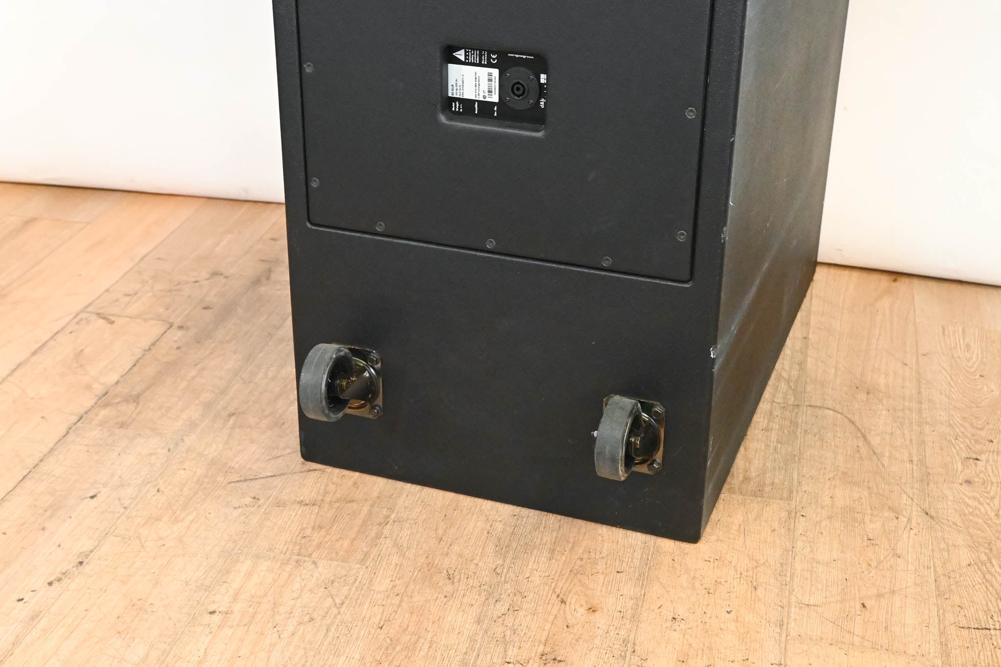 d&b audiotechnik B2-SUB 2 x 18" Passive Subwoofer