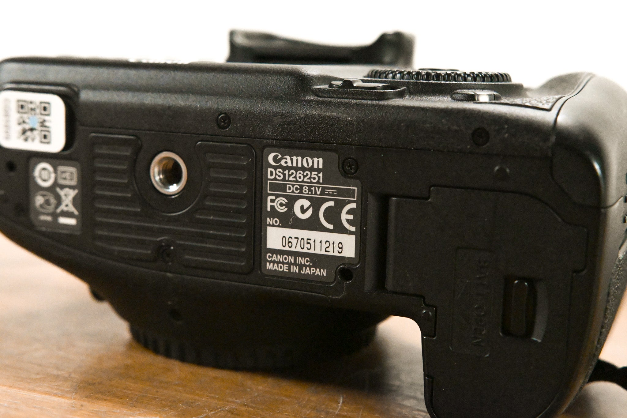 Canon EOS 7D DSLR Camera Body CG010V0