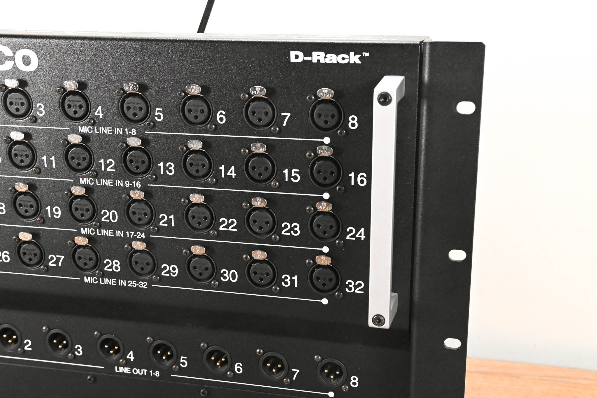 DiGiCo D-Rack 32 x 8 Cat6 Analog I/O Stage Box