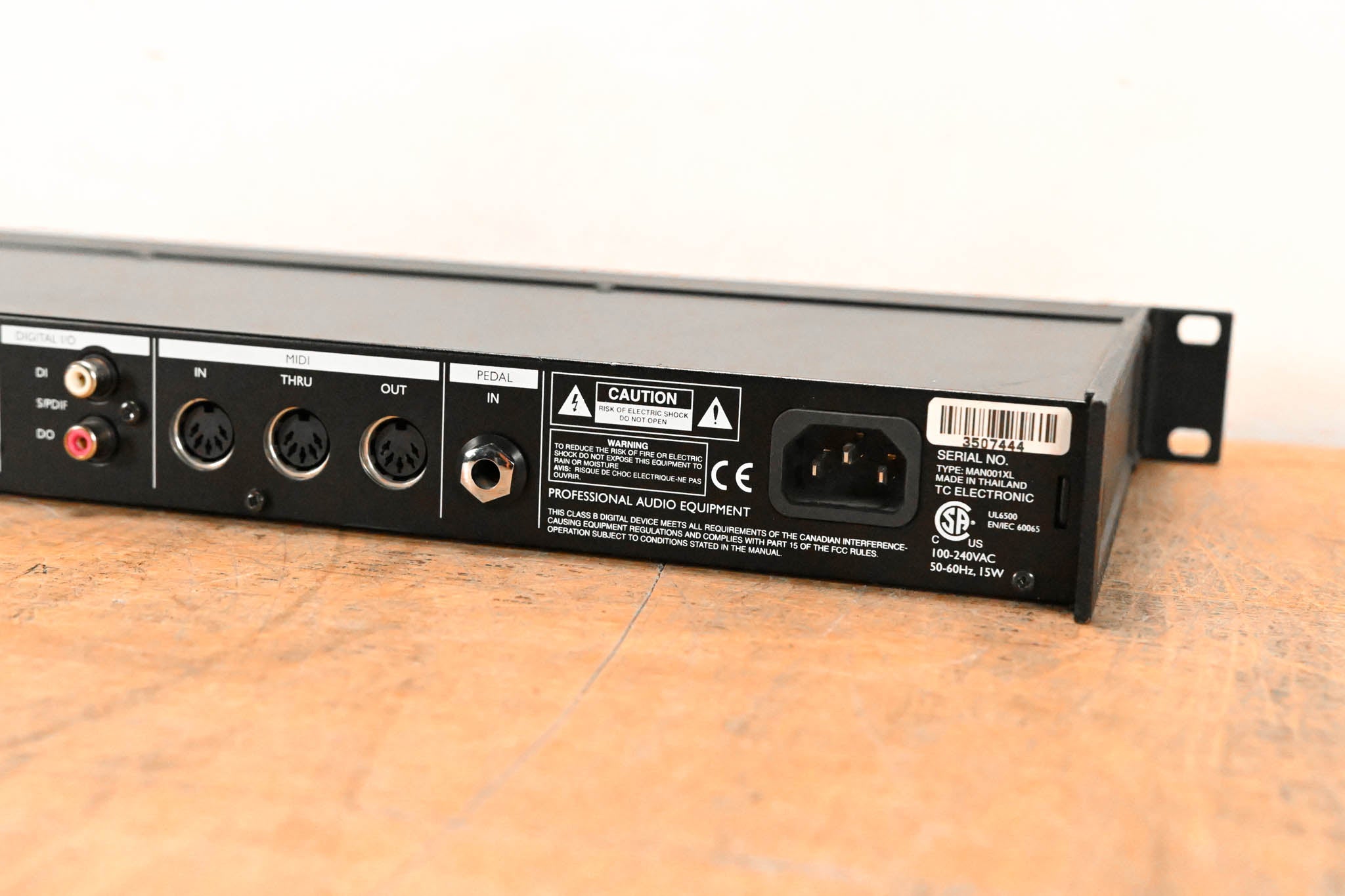 TC Electronic M-ONE XL Dual-Engine Effects Processor