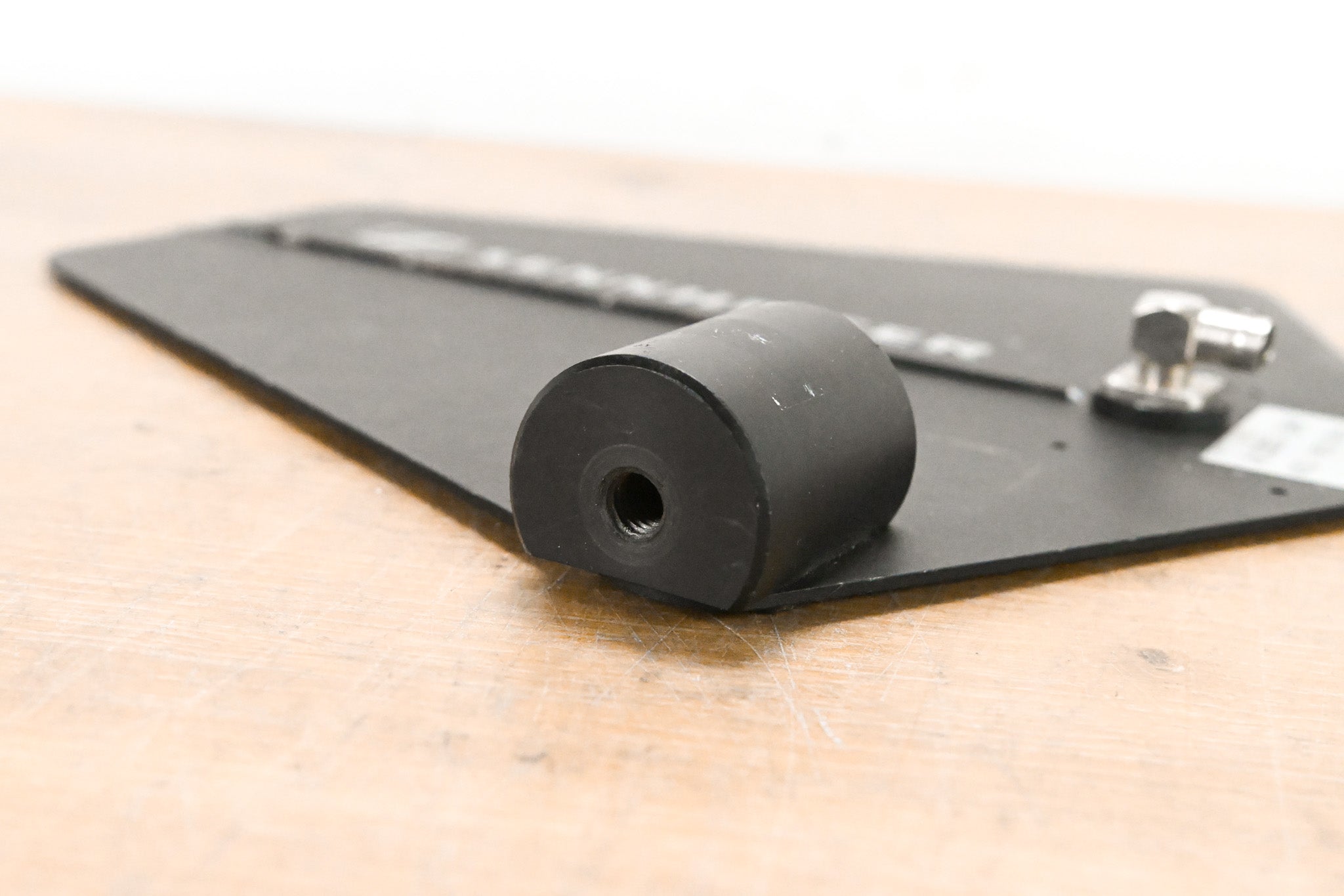 Sennheiser A-2003-UHF Passive Directional Antenna - 450-960 MHz