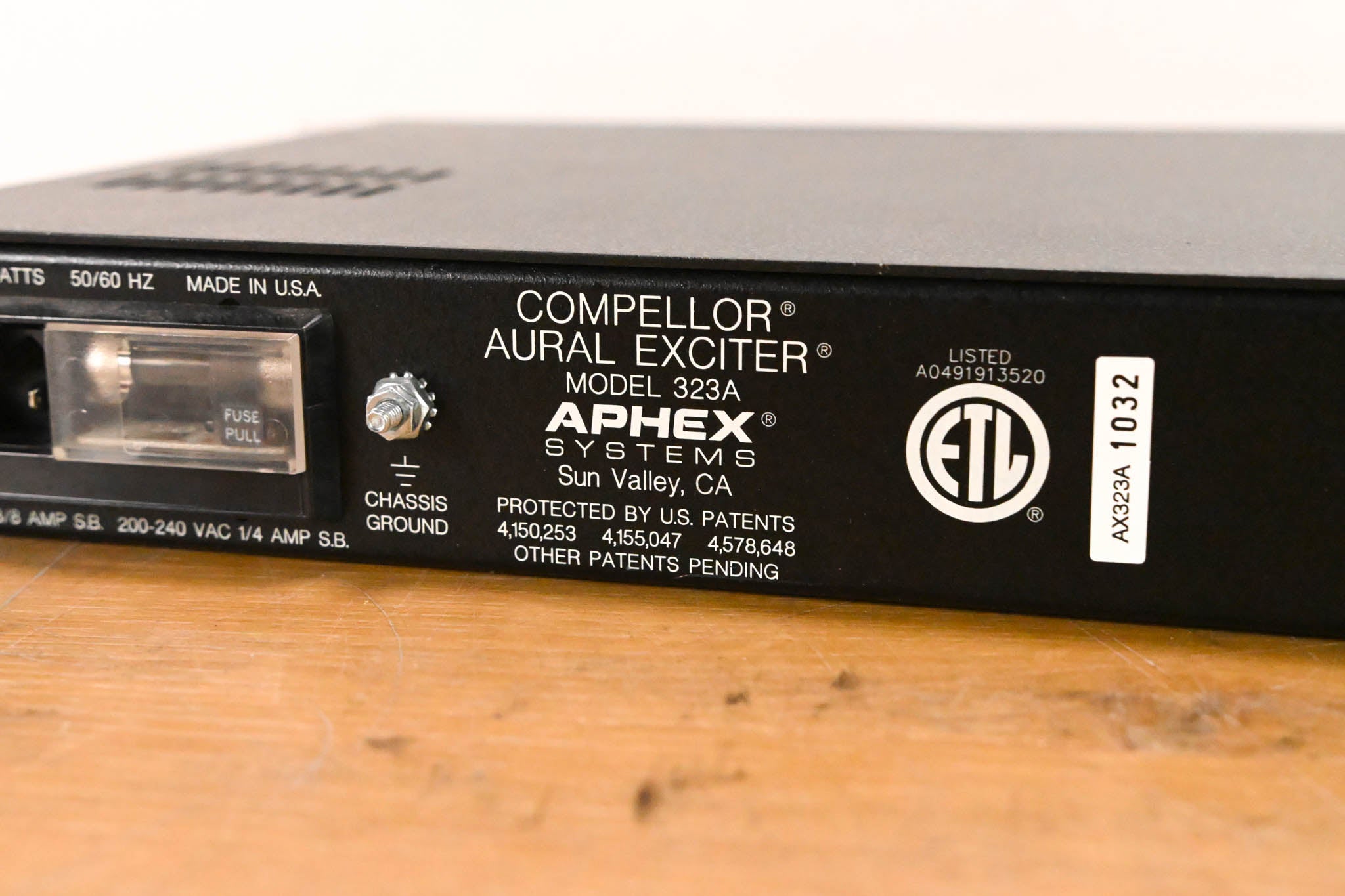 Aphex Compellor 323A Aural Exciter Compressor Leveler Limiter