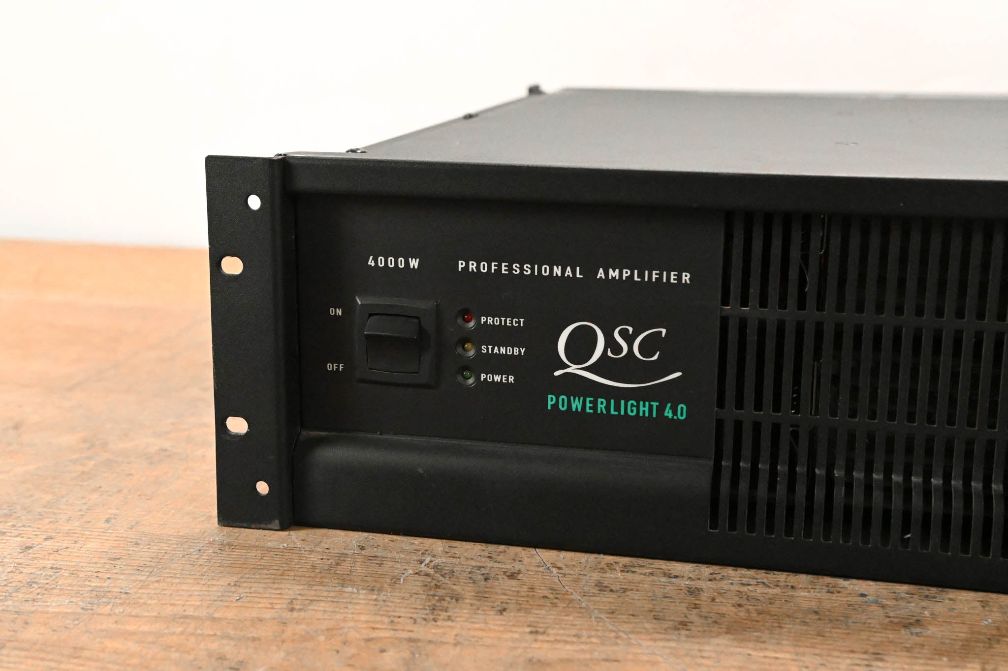QSC PowerLight 4.0 2-Channel Power Amplifier