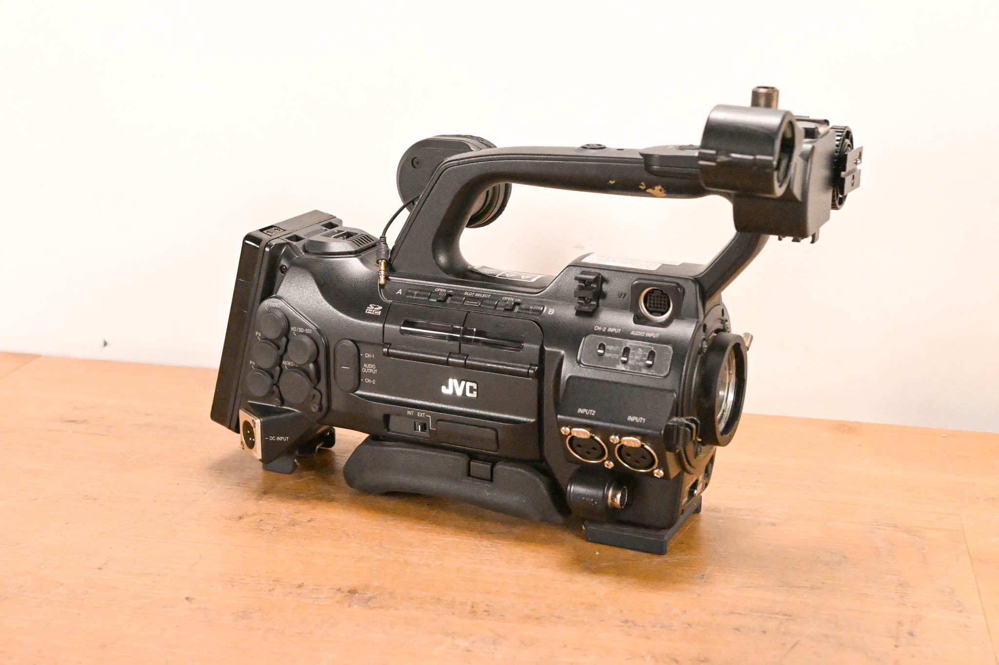 JVC GY-HM710U ProHD Compact Shoulder Solid State Camcorder