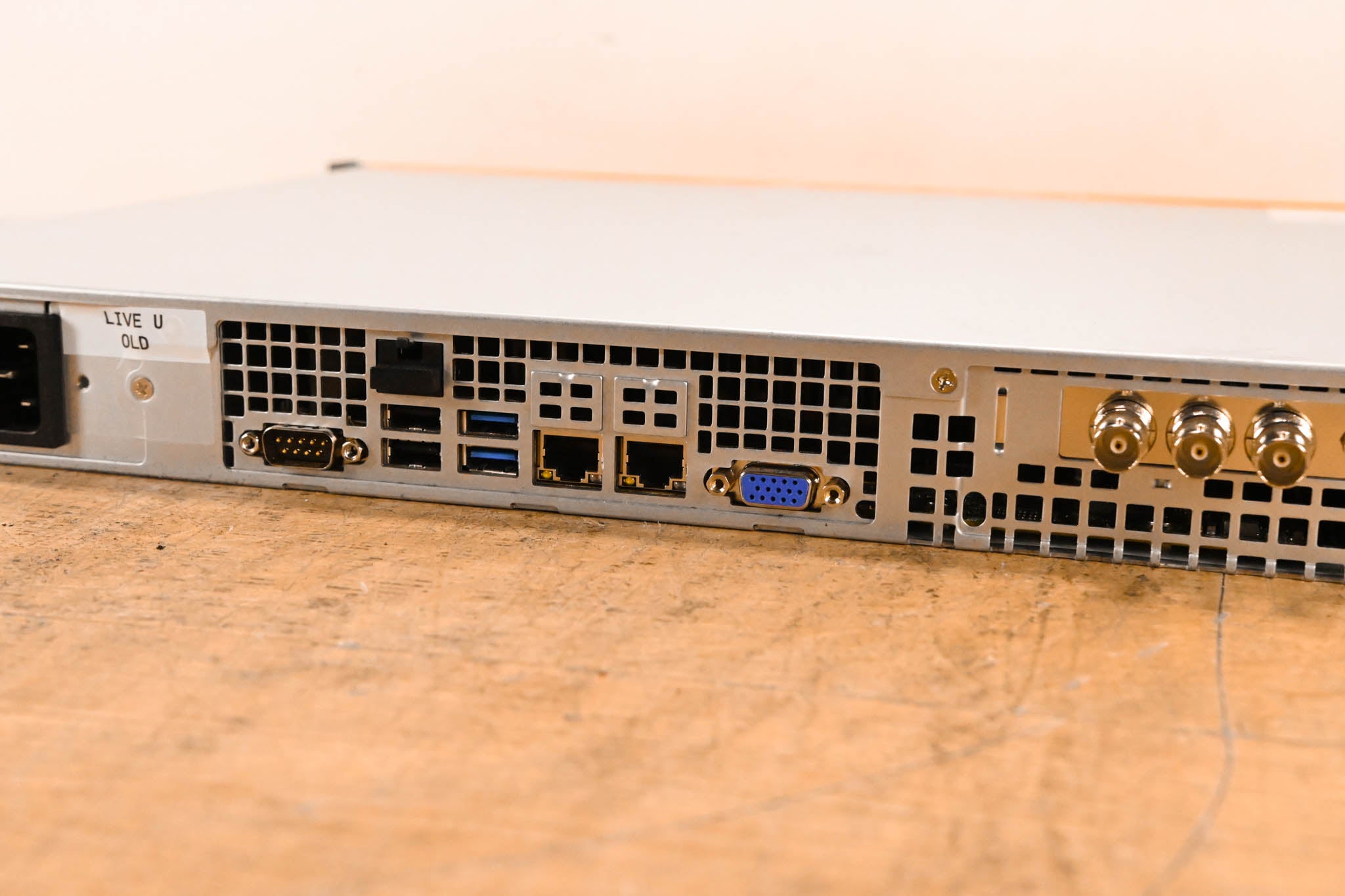 LiveU LU2000 Dual HD Output Decoder Server