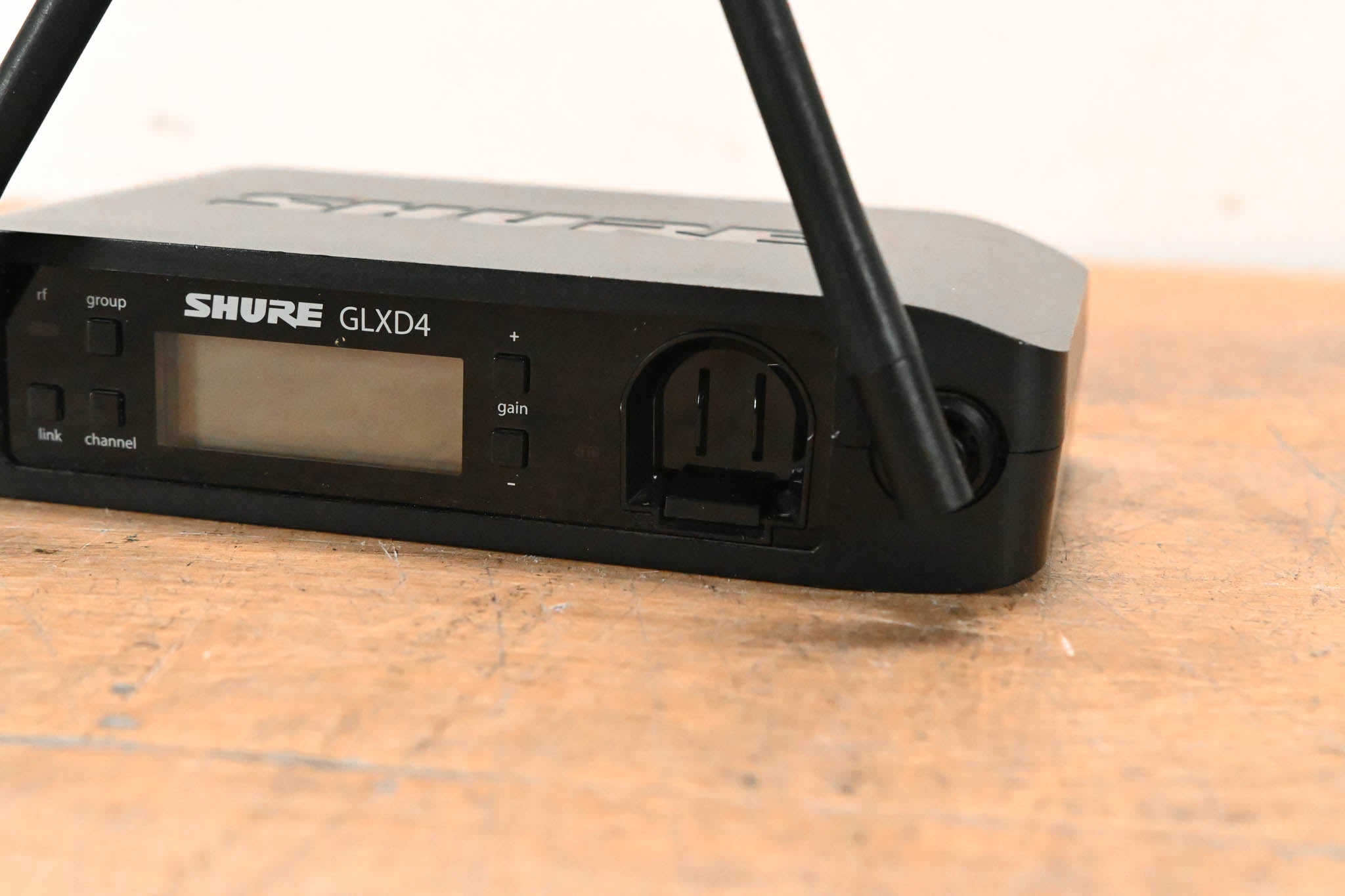 Shure GLXD4 Digital Wireless Receiver - Z2 Range (NO POWER SUPPLY)