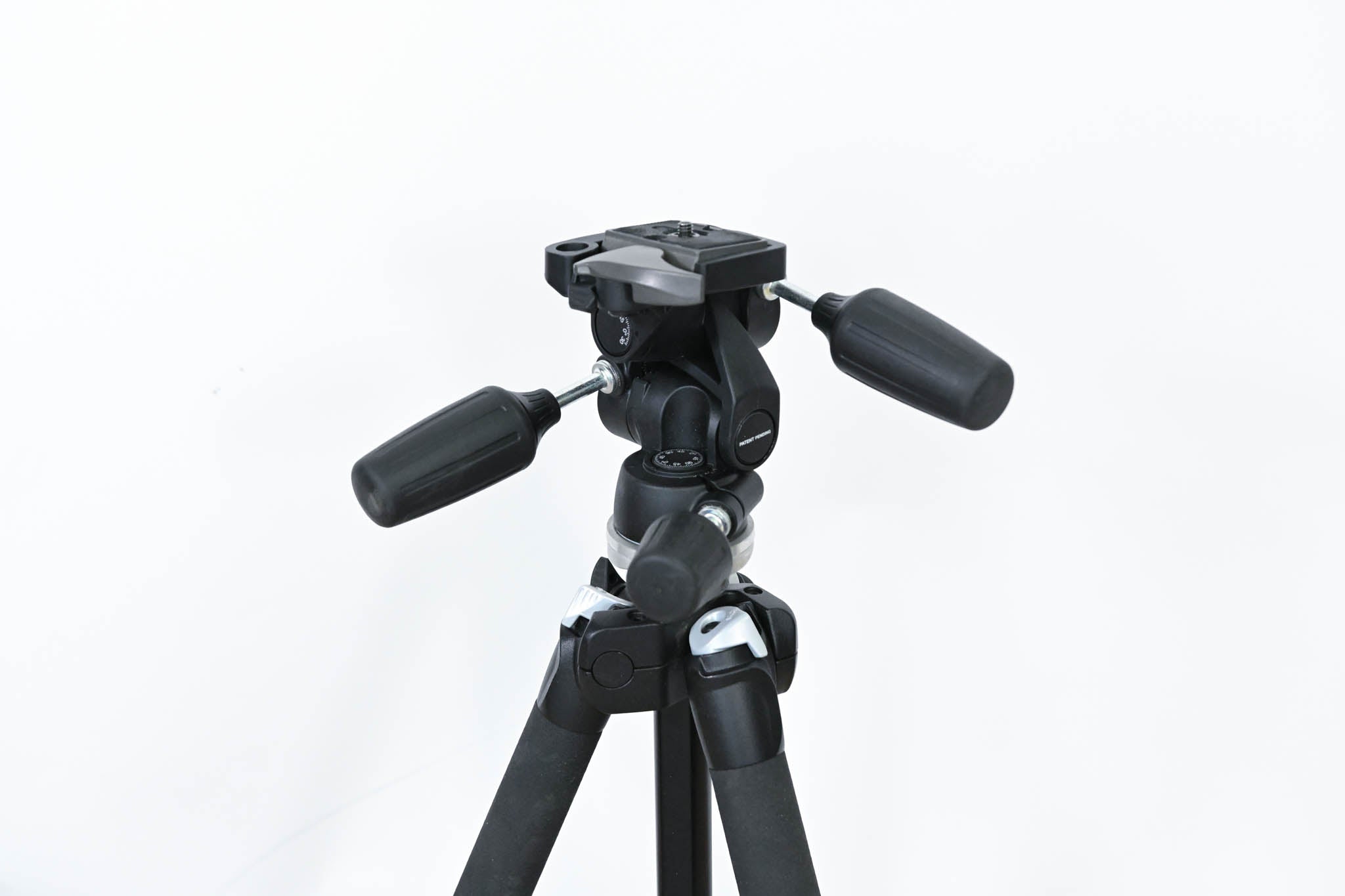 Manfrotto 804RC2 Pan Tilt Head with 290 3-Stage Aluminum Tripod