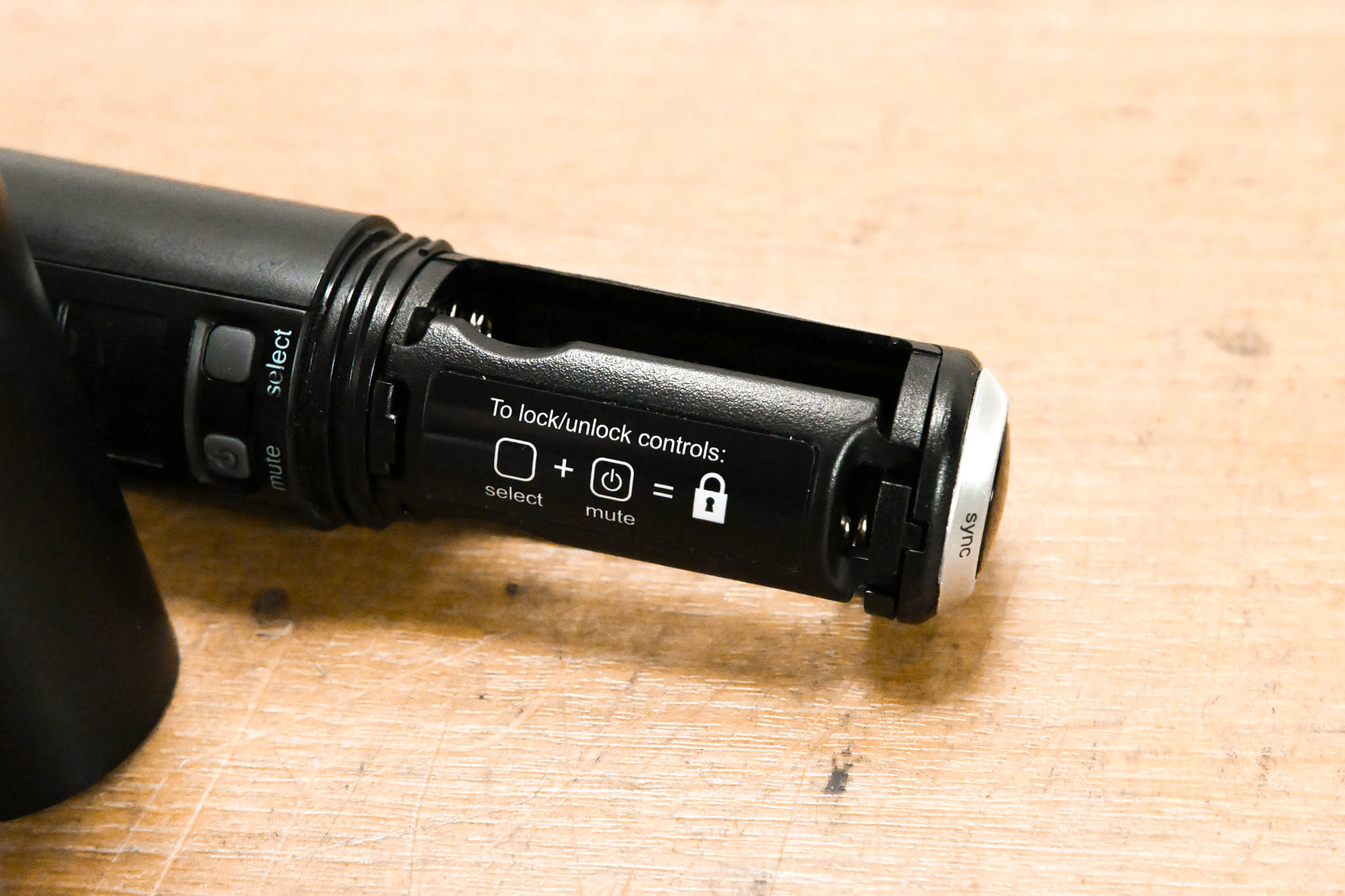 Shure SLX24/BETA58A Handheld Wireless System - H5 Band (NO POWER SUPPLY)