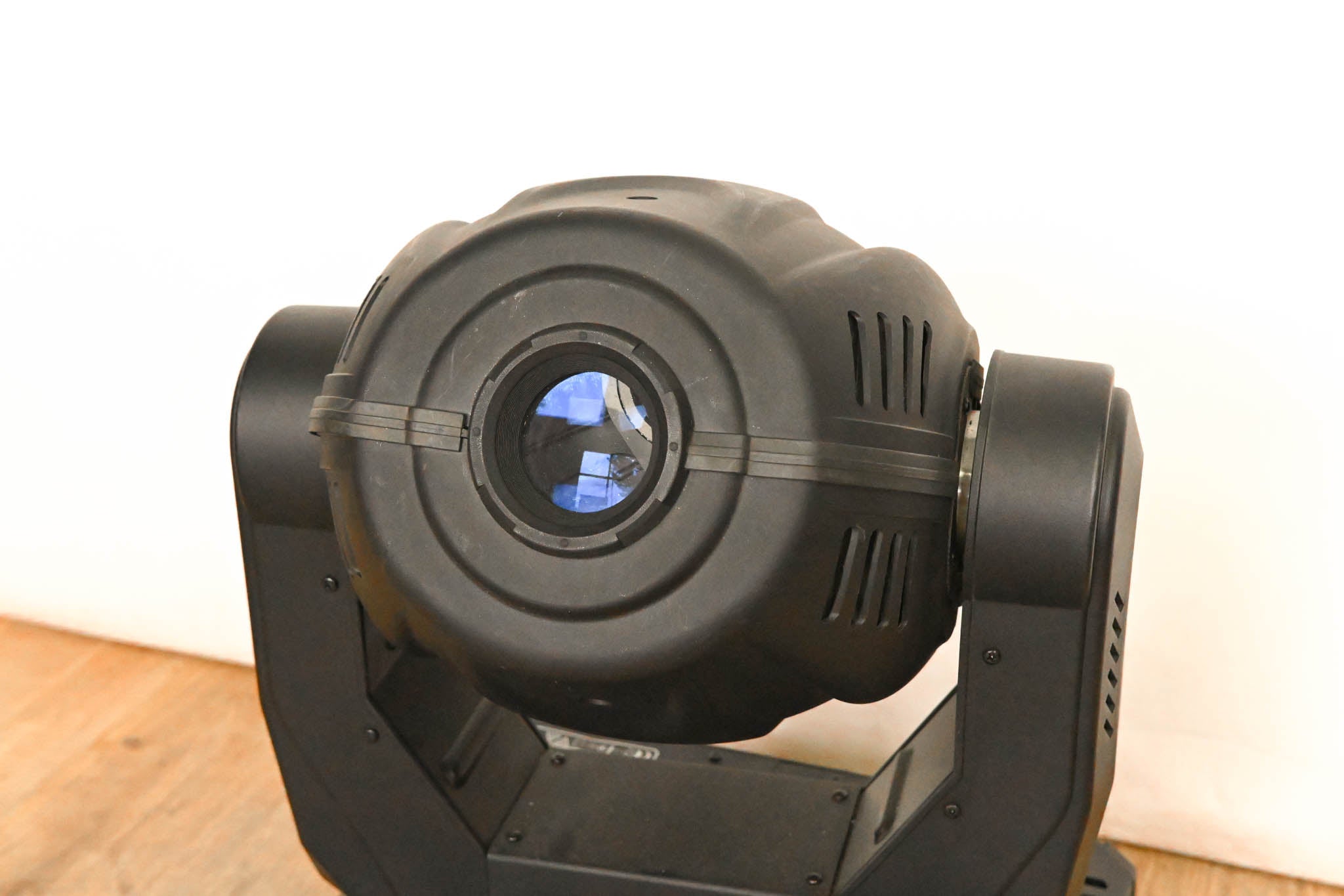 Chauvet Q-Spot 575 DMX Moving Yoke Lighting Fixture