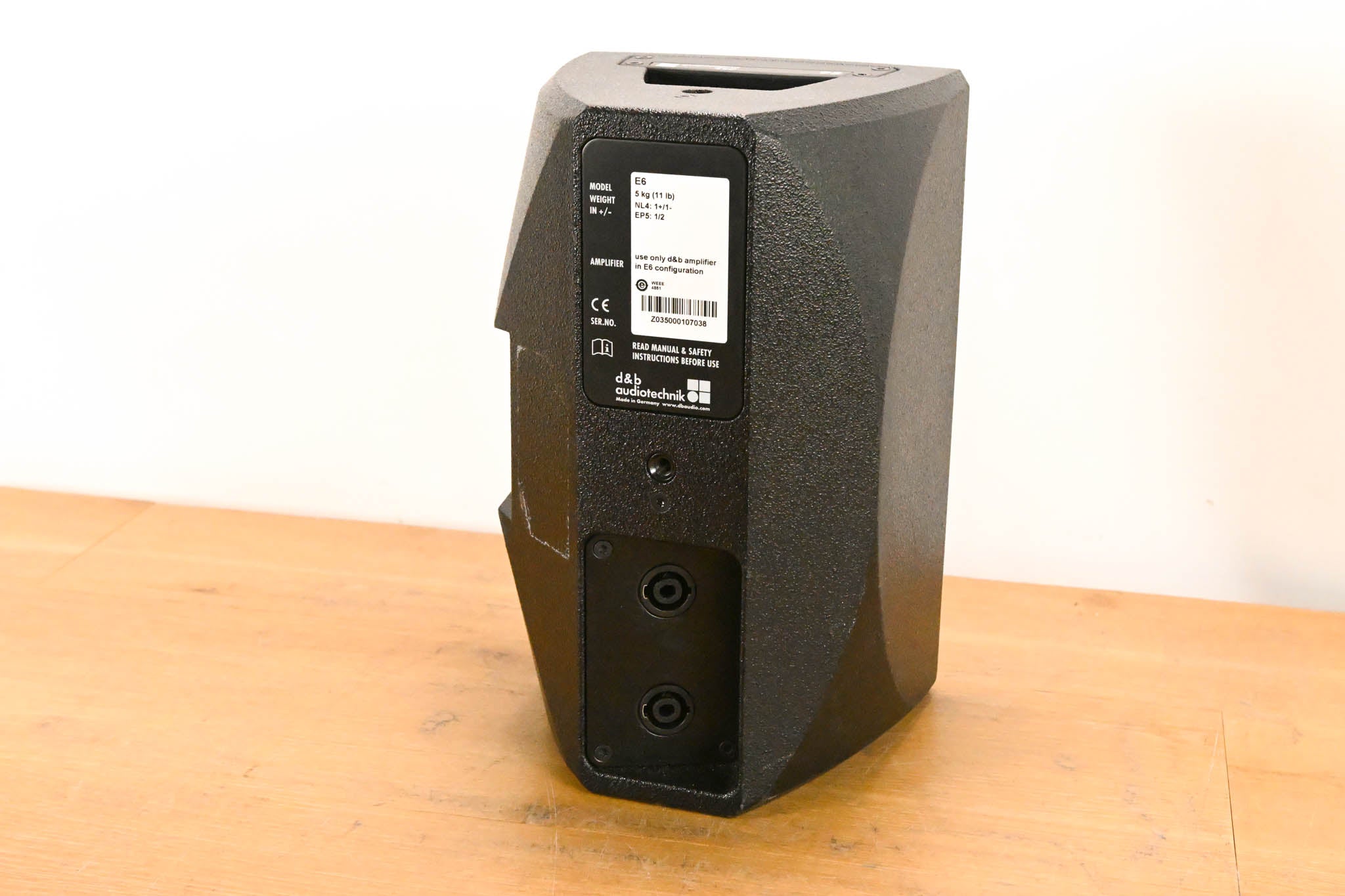 d&b audiotechnik E6 2-Way Passive Coaxial Loudspeaker