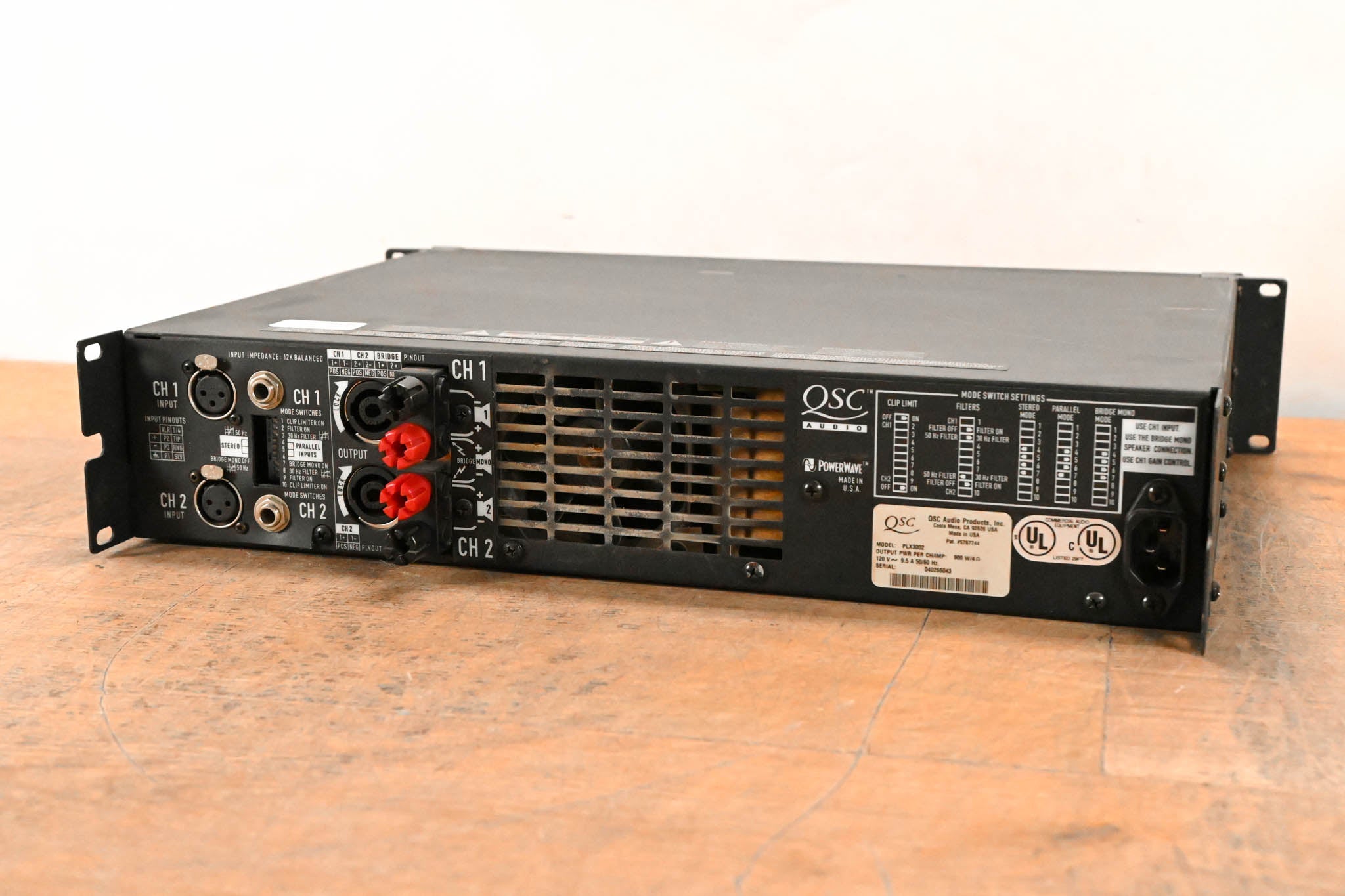 QSC PLX3002 2-Channel Power Amplifier