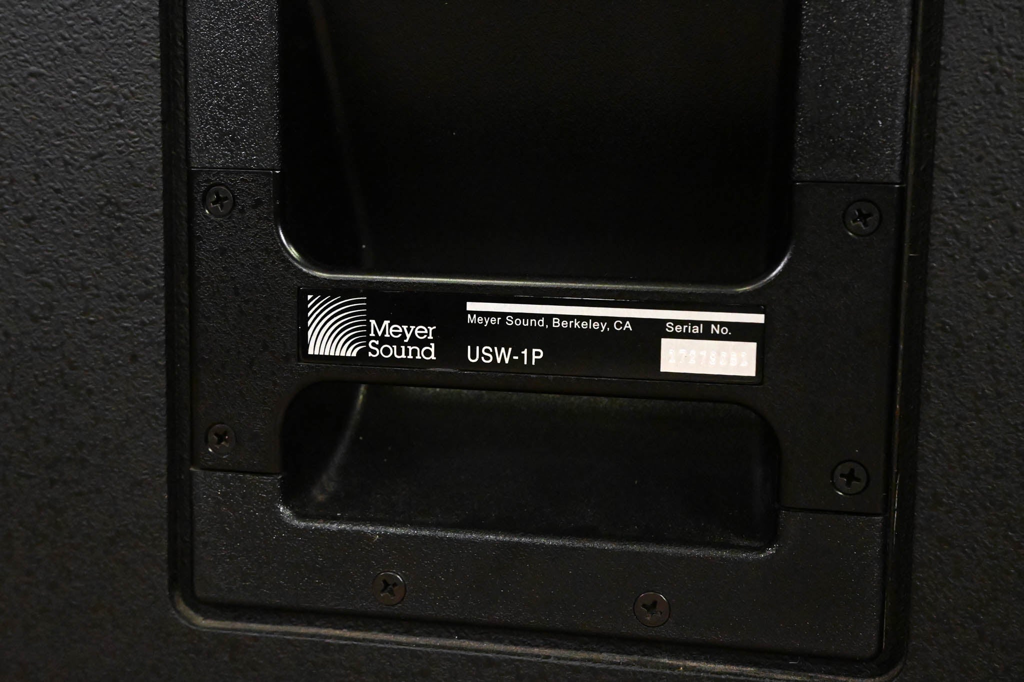 Meyer Sound USW-1P Dual 15" Powered Subwoofer