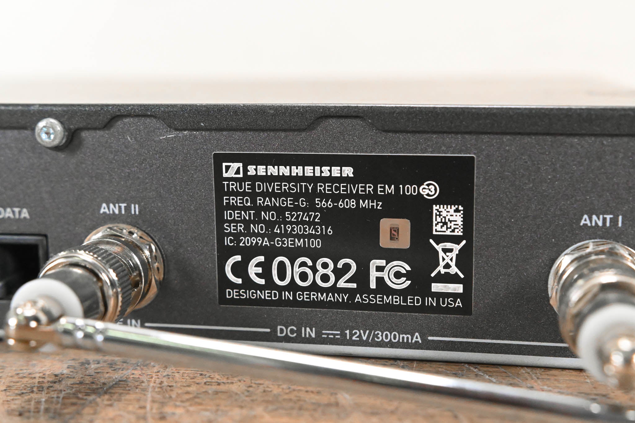 Sennheiser EM 100 G3 Wireless Receiver - G Range: 566-608 MHz