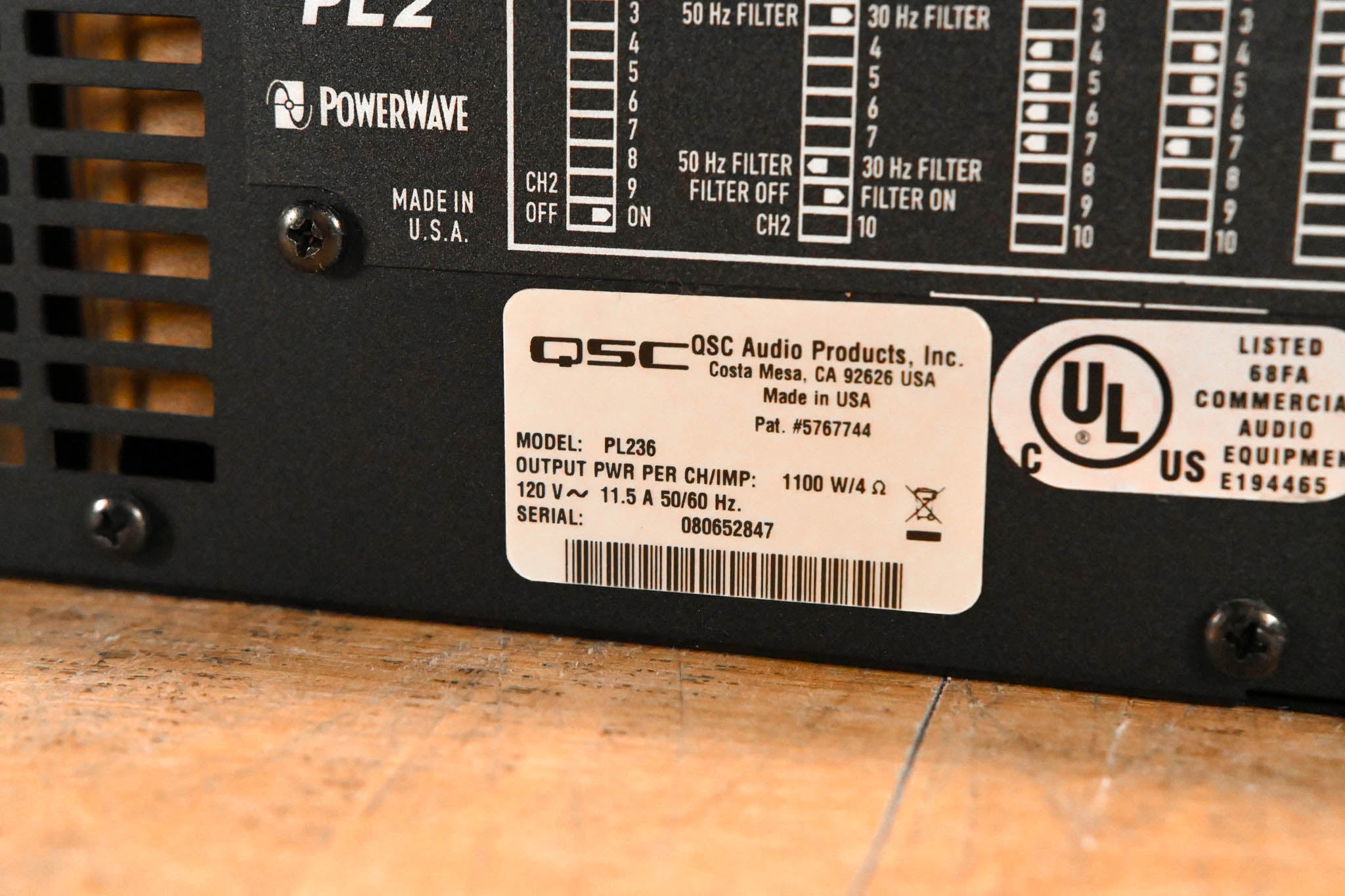 QSC PL236 PowerLight 2 Series 2-Channel Power Amplifier