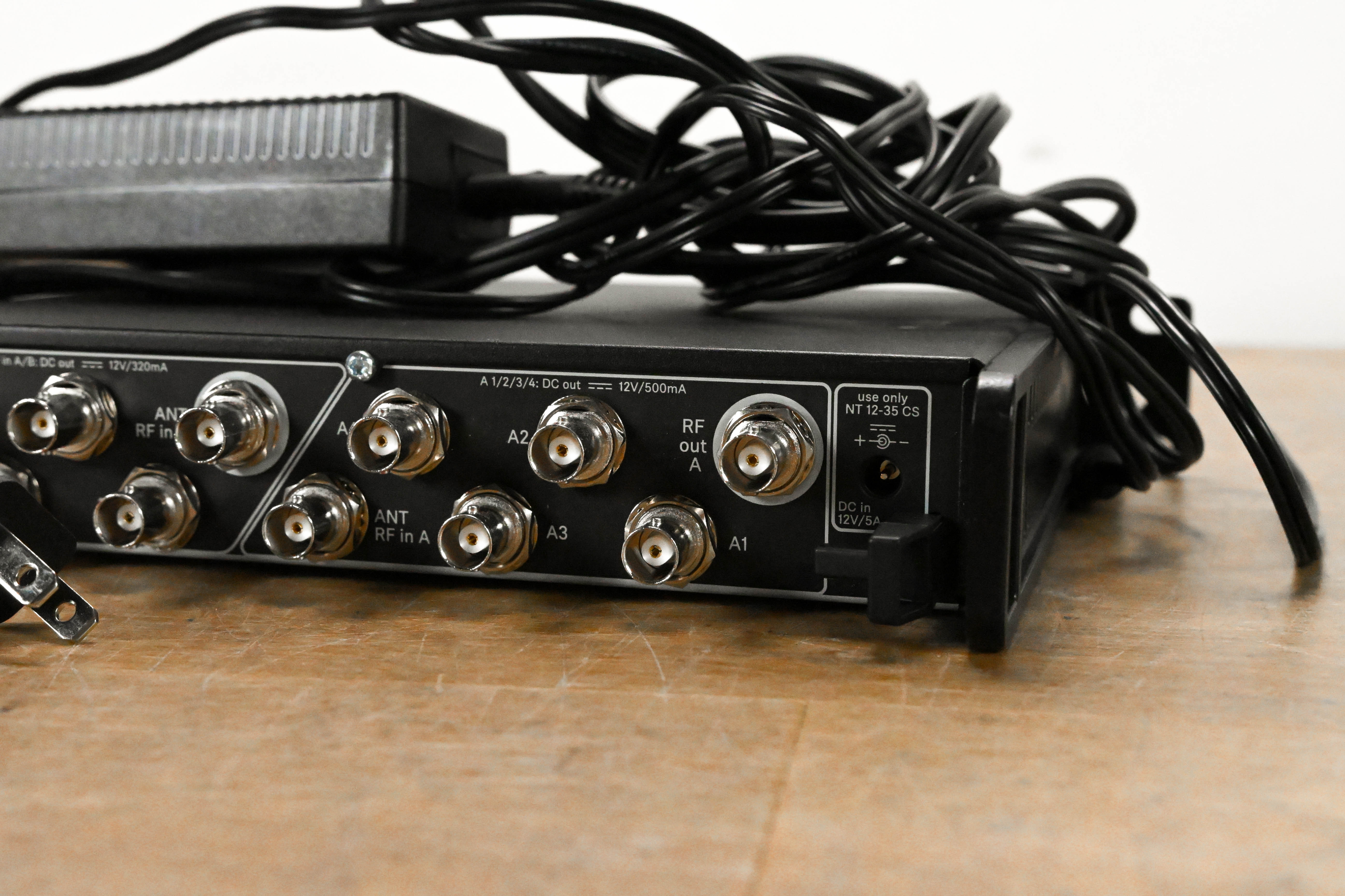 Sennheiser EW-D ASA Active Antenna Splitter 470-694 MHz