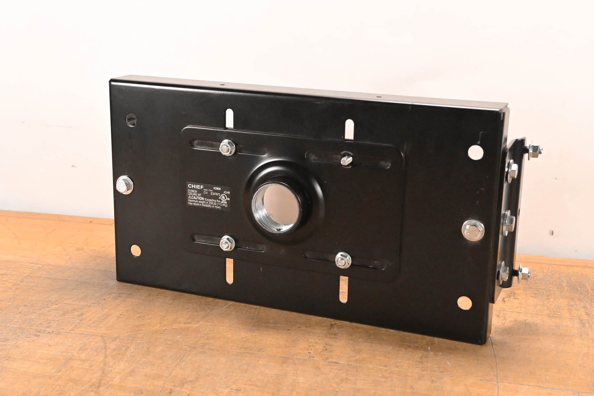 Chief VCM-20 Heavy Duty LCD/CRT Projector Ceiling Mount