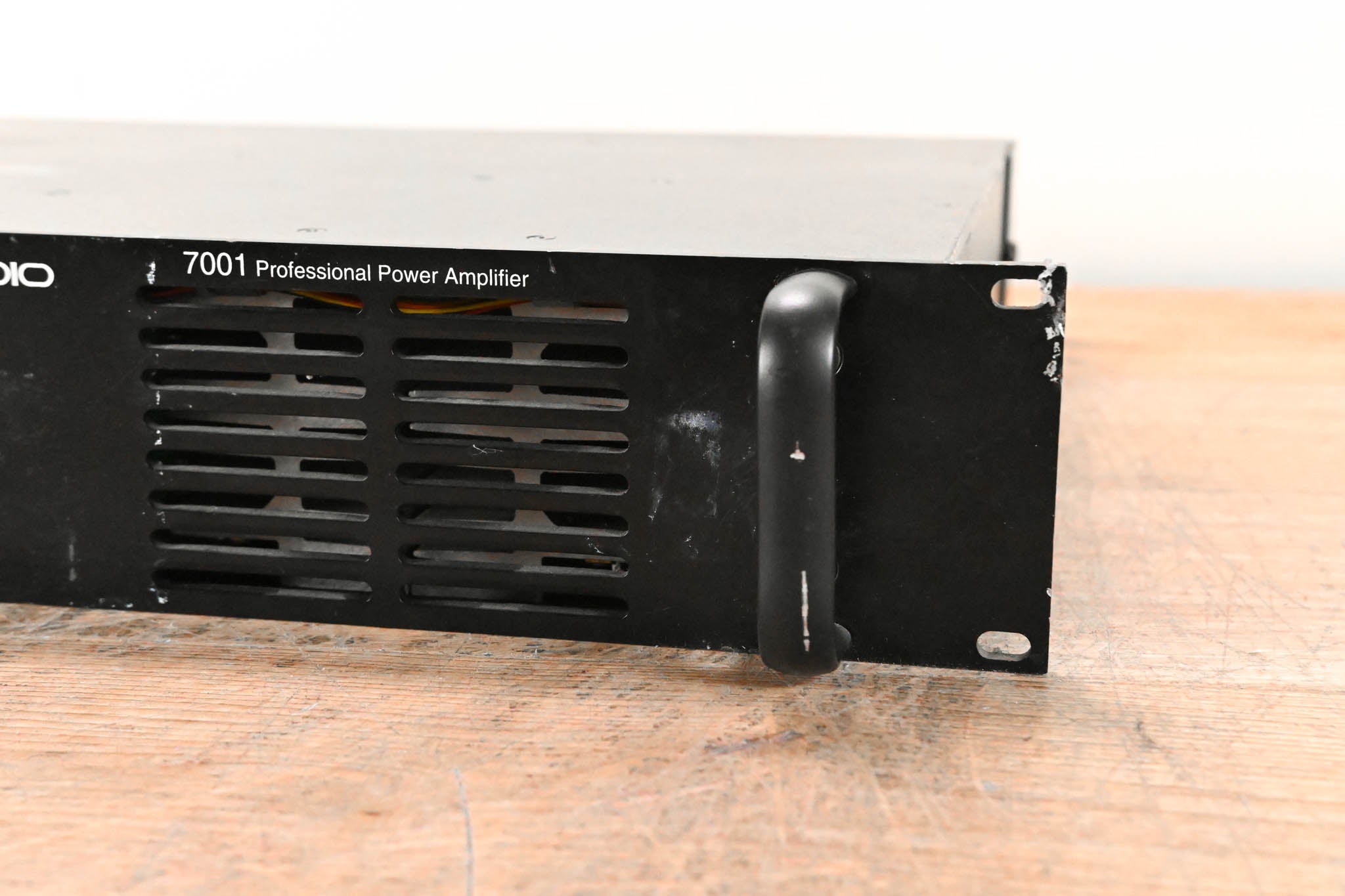 Crest Audio 7001 2-Channel Power Amplifier