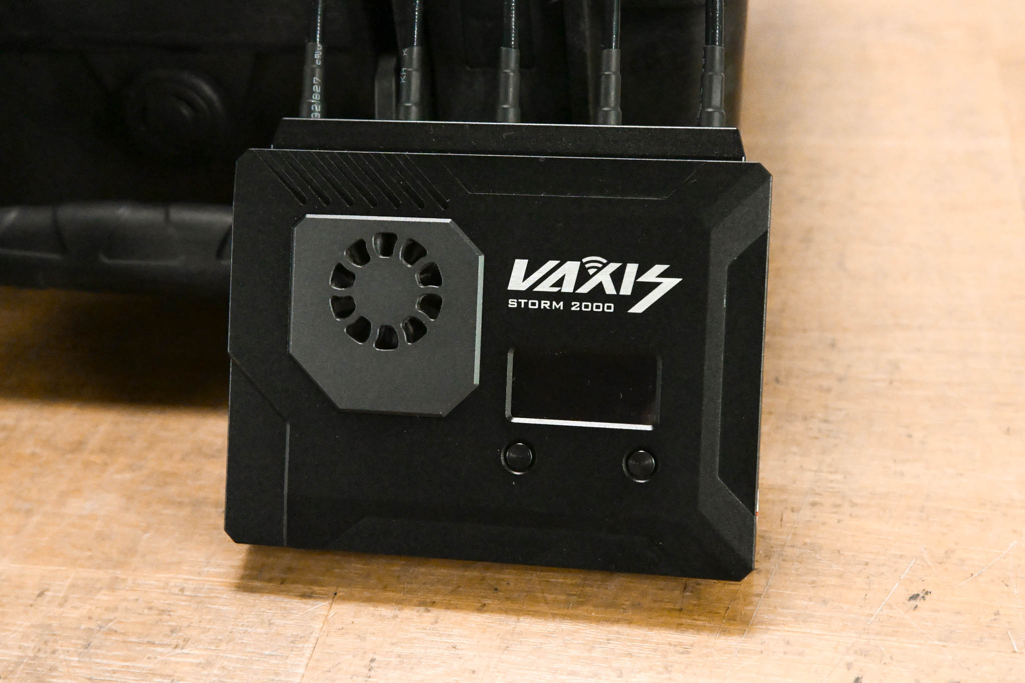 Vaxis Storm 2000 HDMI/SDI Wireless Transmission System (TX + RX)