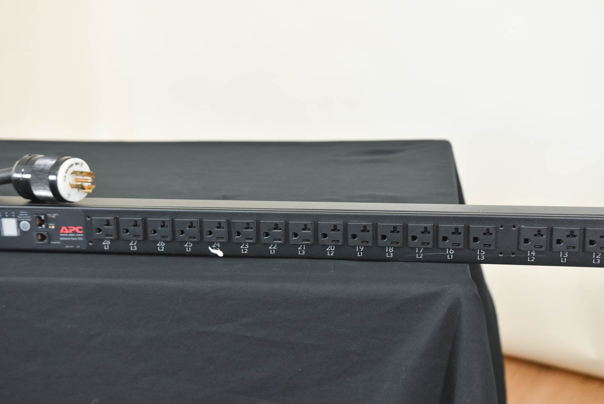 APC AP7862 Metered Rack PDU
