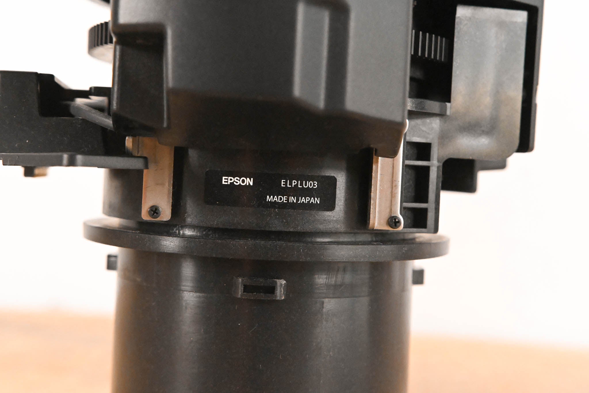 Epson ELPLU03 Wide Short Throw Zoom Lens #1
