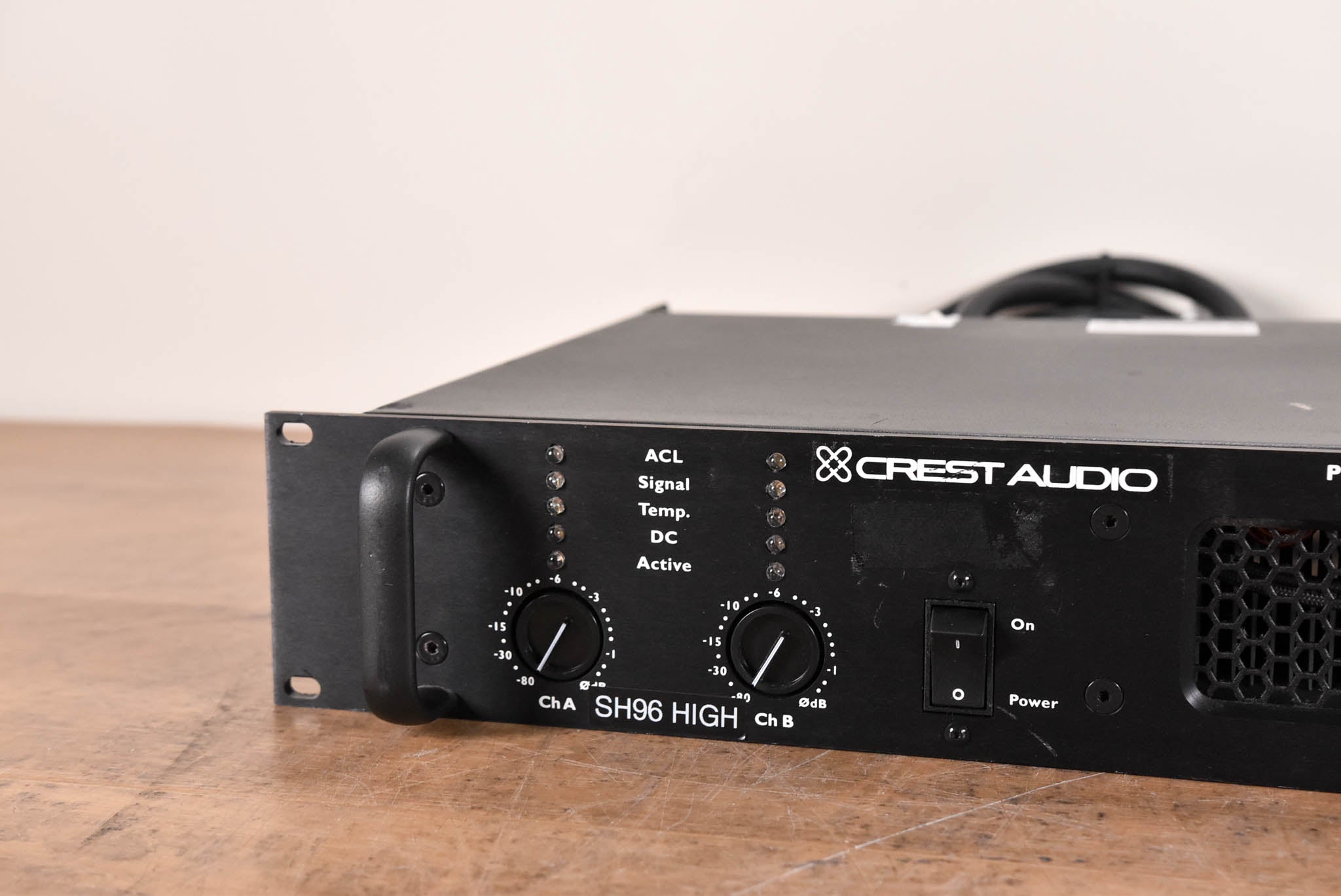 Crest Audio Pro 5200 Two-Channel Power Amplifier