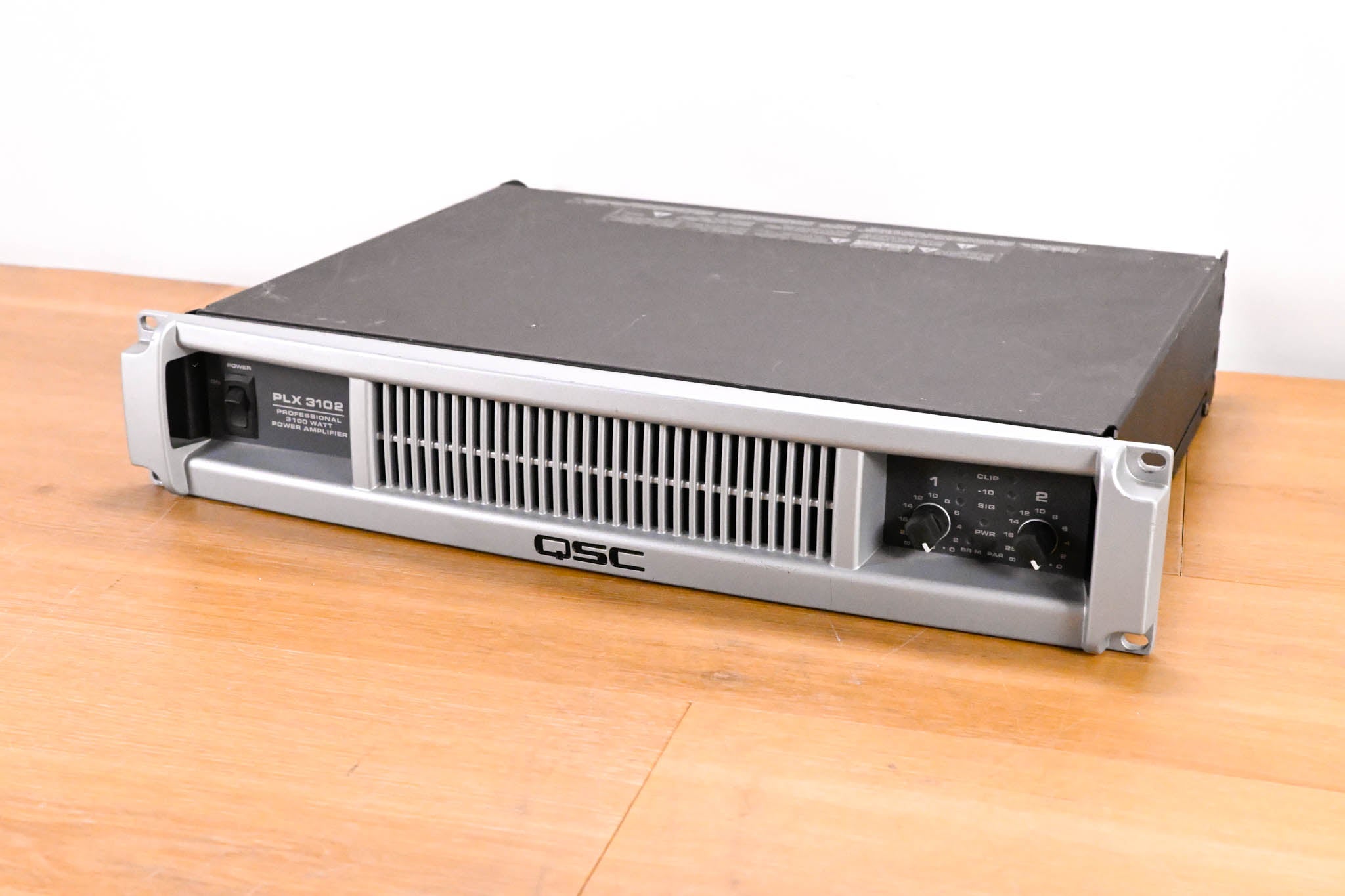QSC PLX3102 2-Channel Power Amplifier
