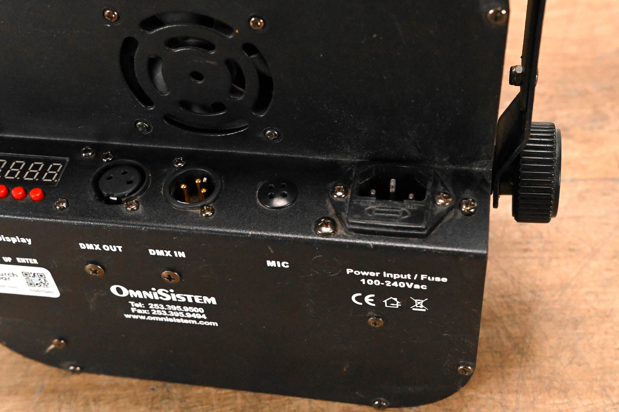 OmniSistem Thin Par Plus RGBW 6 x 10W RGBA Par Can Light