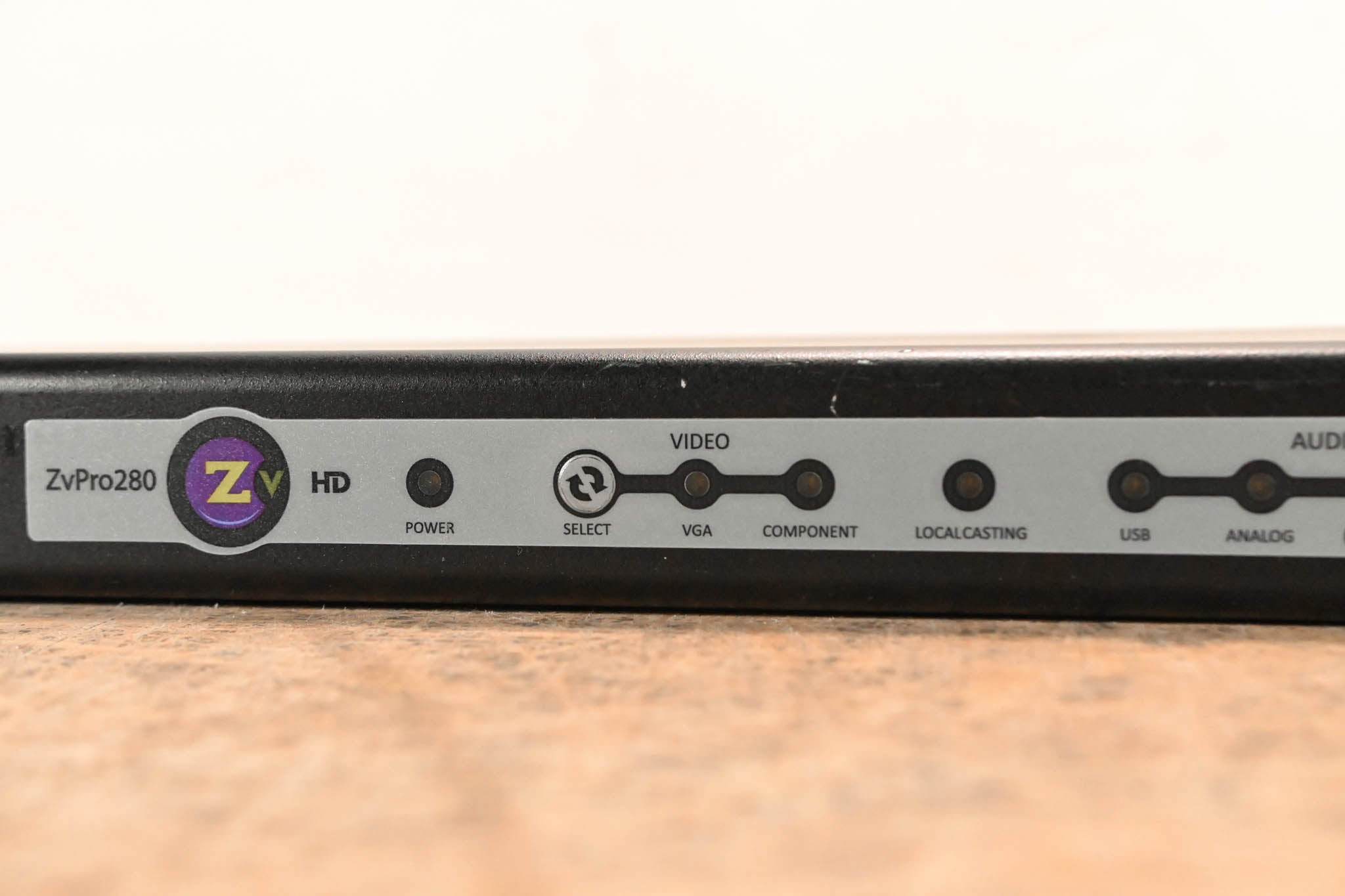 ZeeVee ZvPro 280 MPEG-2 Encoder Modulator