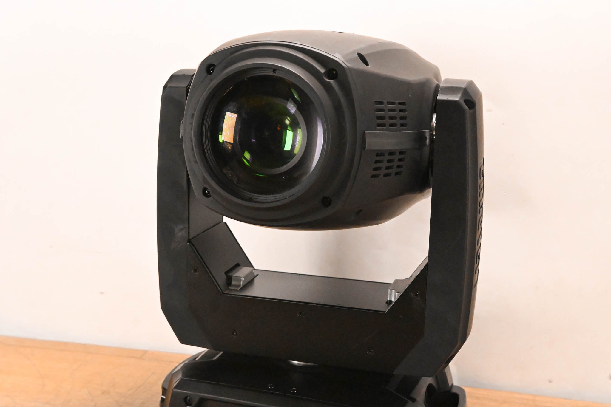 Chauvet Intimidator Hybrid 140SR Moving Head Lighting Fixture