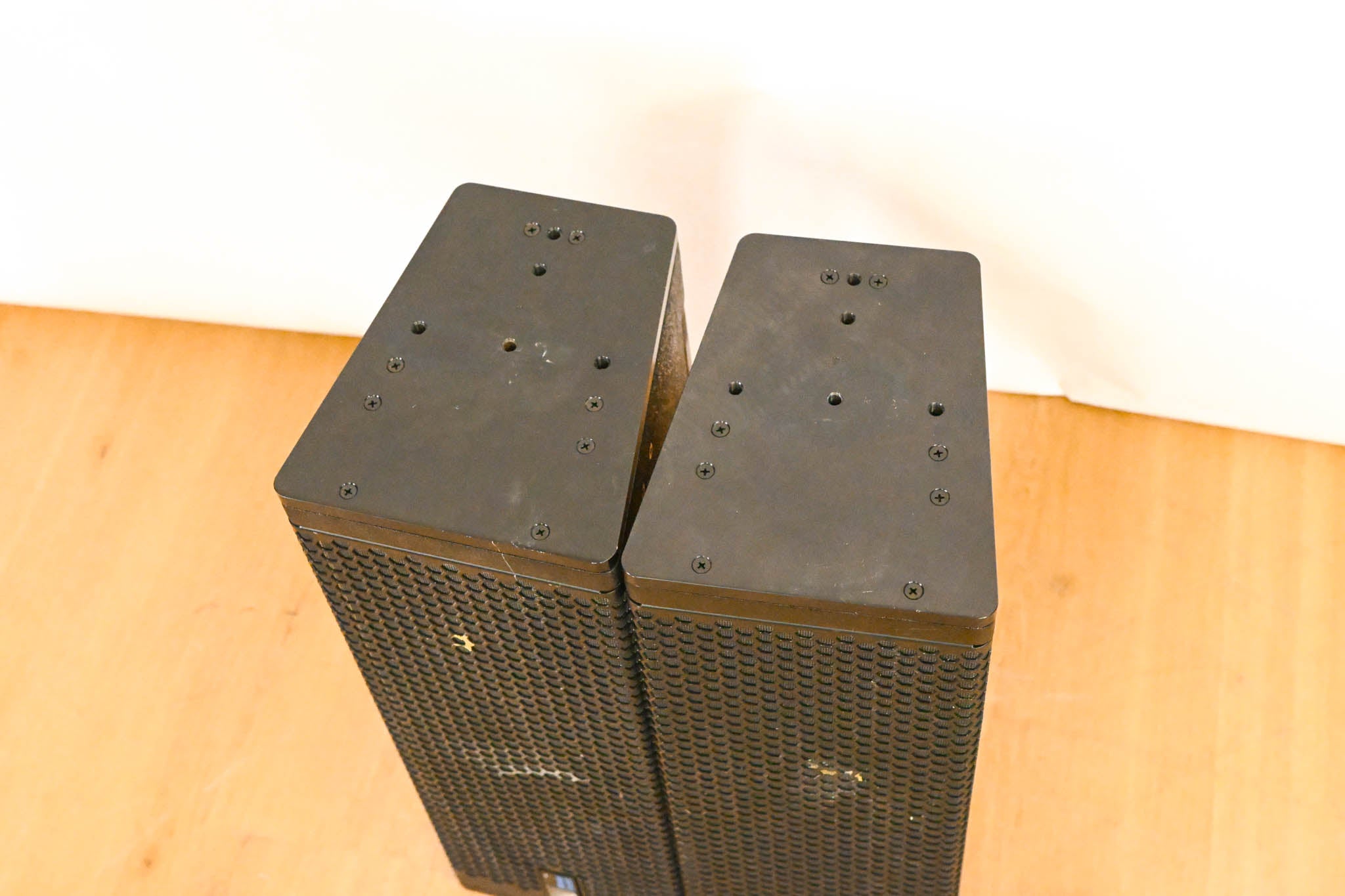 Meyer Sound M1D Ultra-Compact Curvilinear Array Loudspeaker (PAIR)
