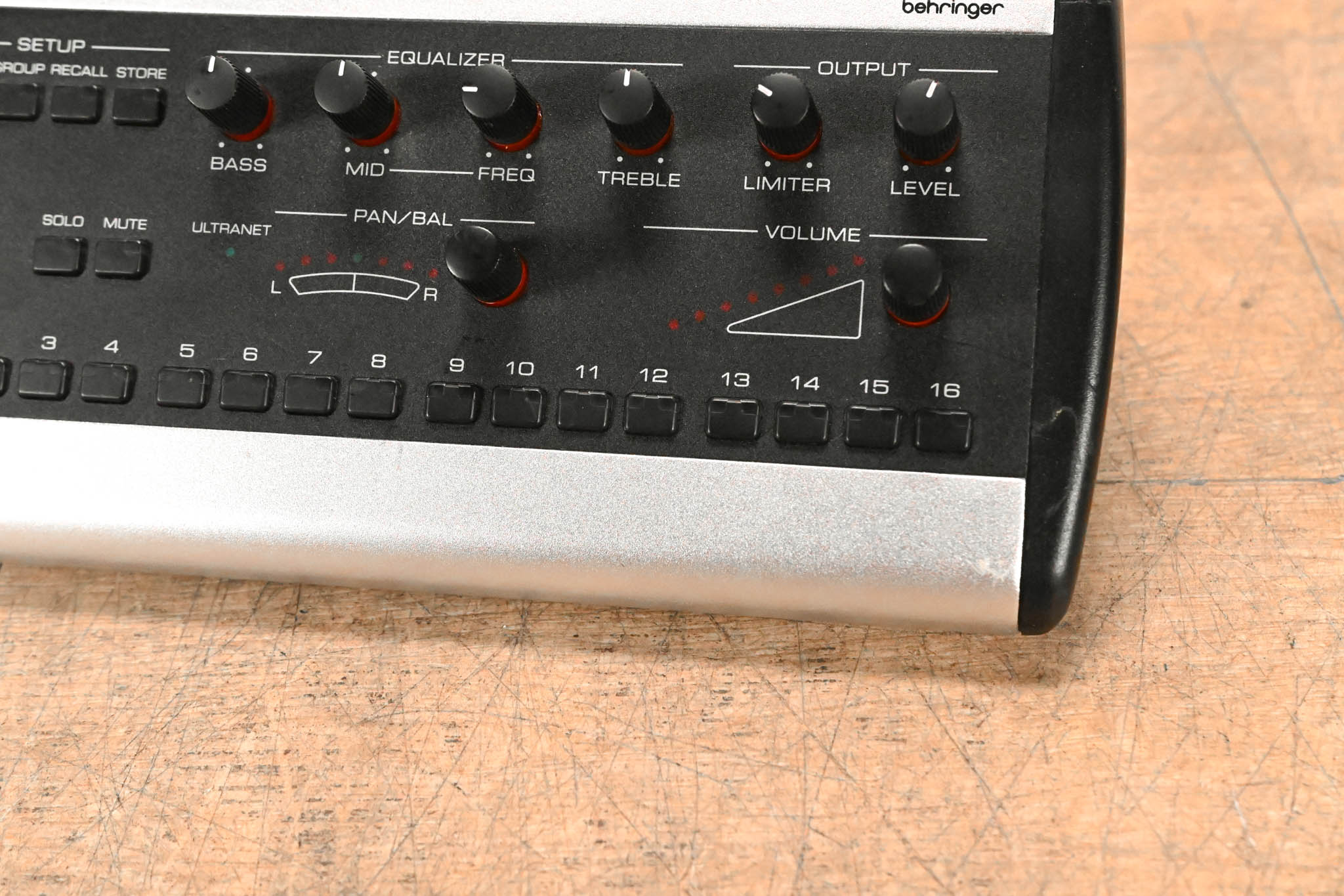 Behringer Powerplay P16-M 16-Channel Digital Personal Mixer