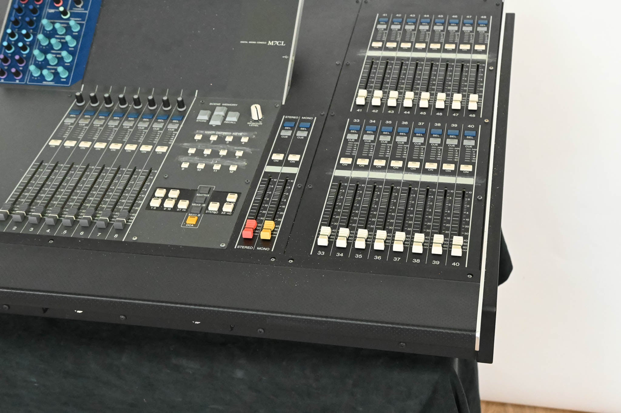 Yamaha M7CL-48 48-Channel Digital Audio Mixing Console