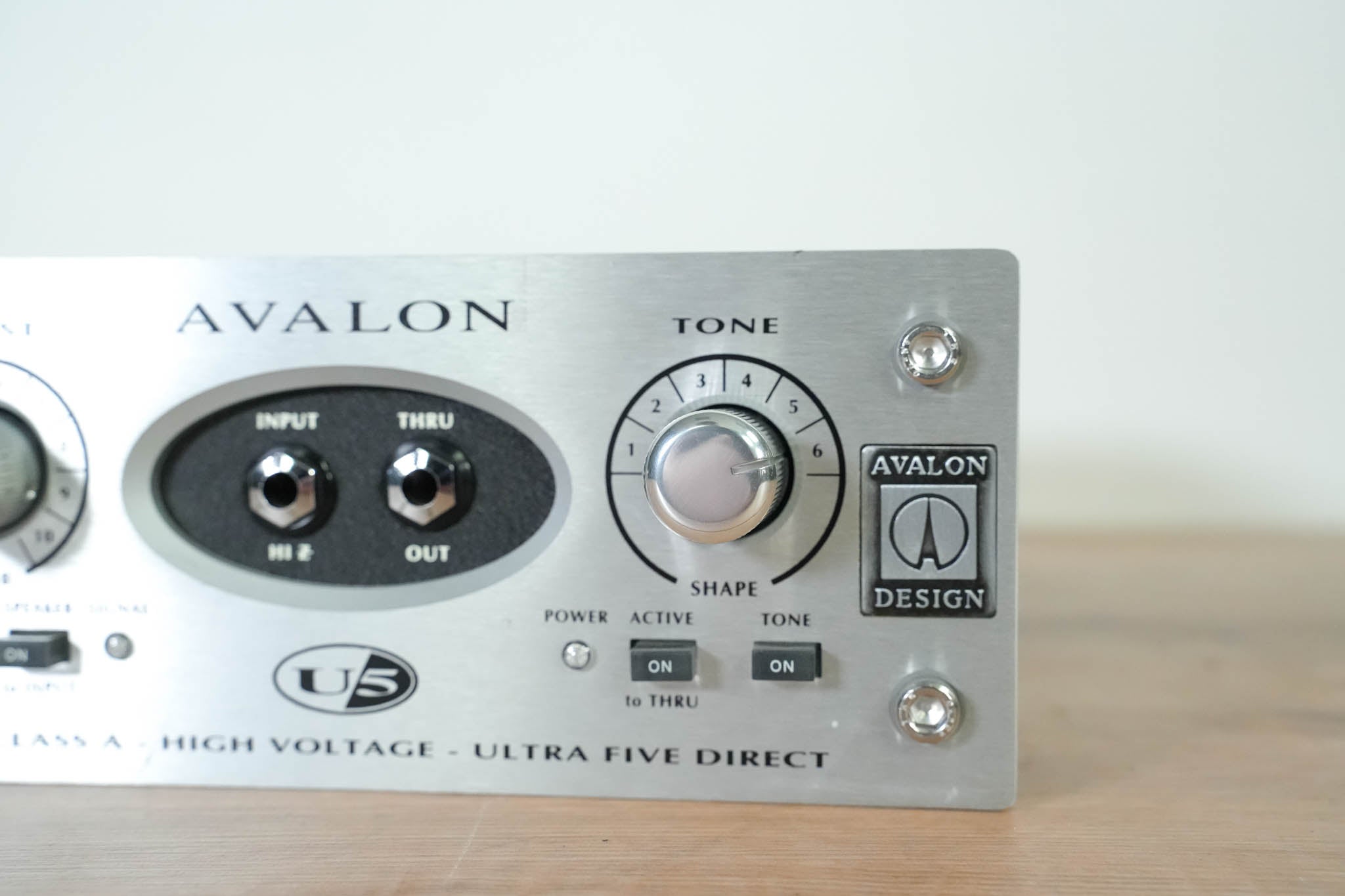 Avalon U5 Active Instrument Direct Box and Preamp CG01EV7