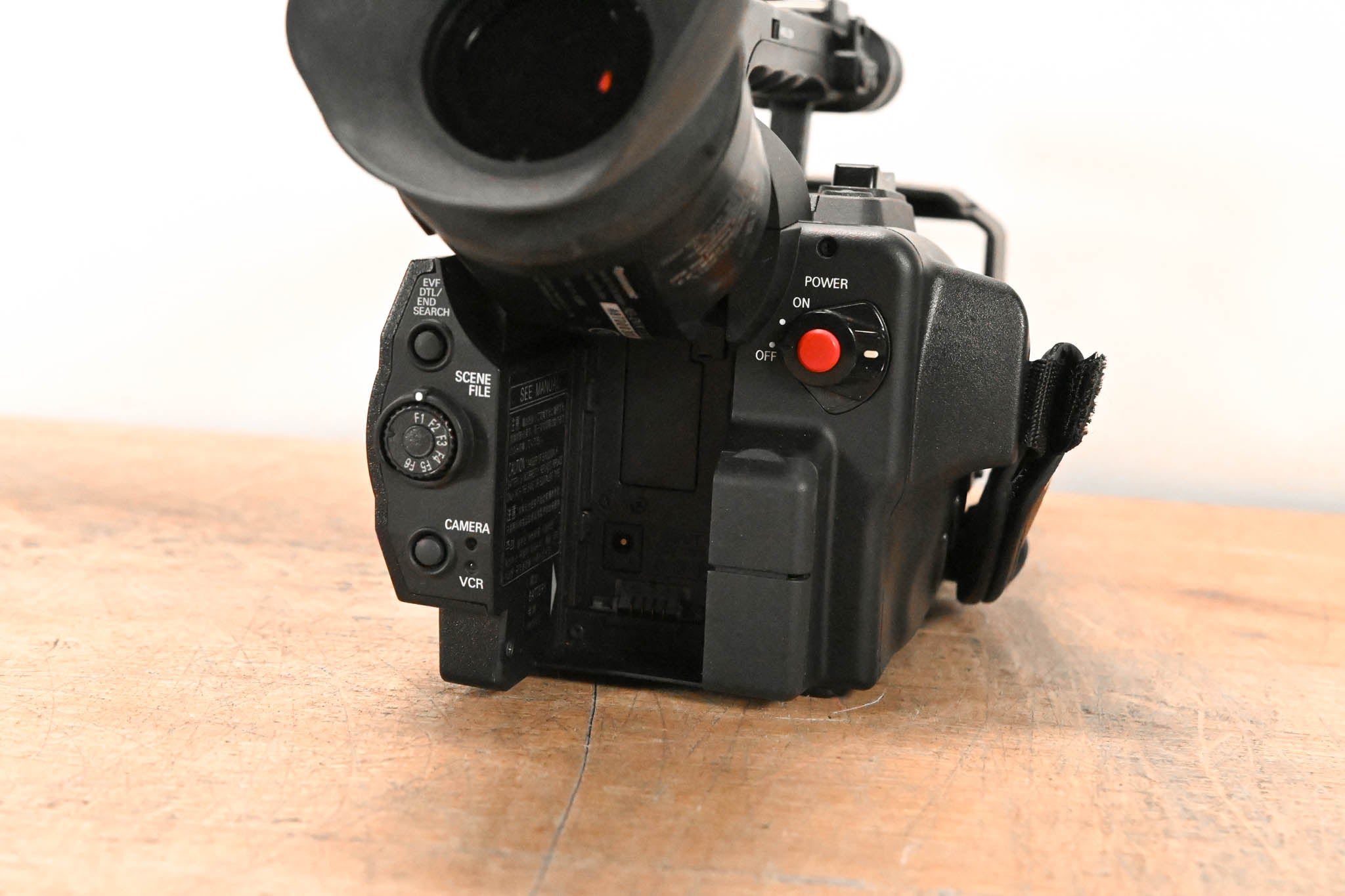 Panasonic AG-DVX100B 3-CCD Mini-DV Cinema Video Camcorder