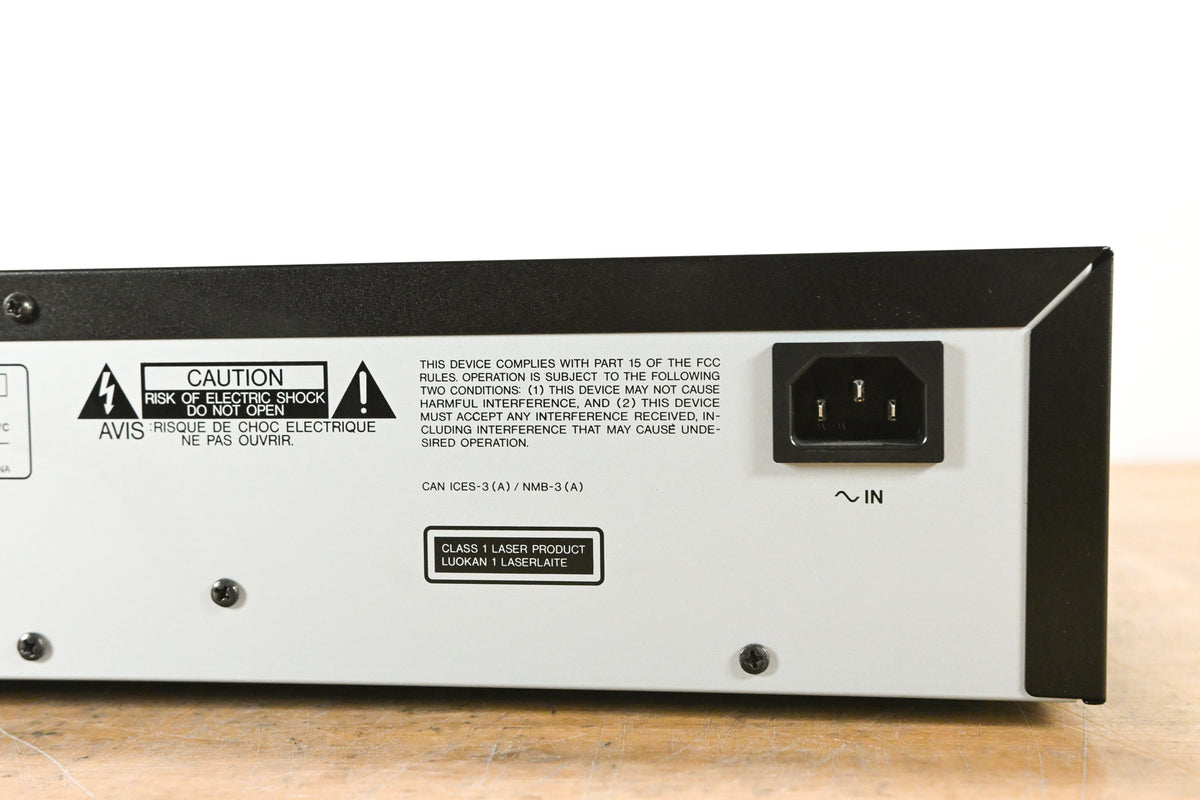 TASCAM CD-RW900 MKII Professional Rack-Mountable CD Recorder/Player