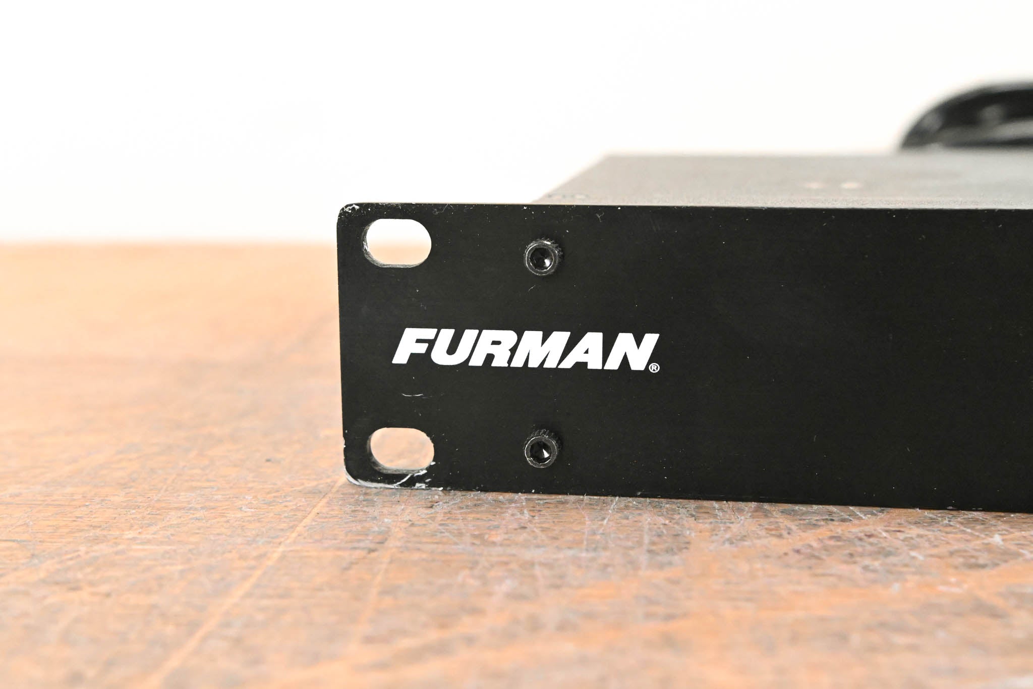 Furman M-8S 15A Standard Power Conditioner with Sequencer