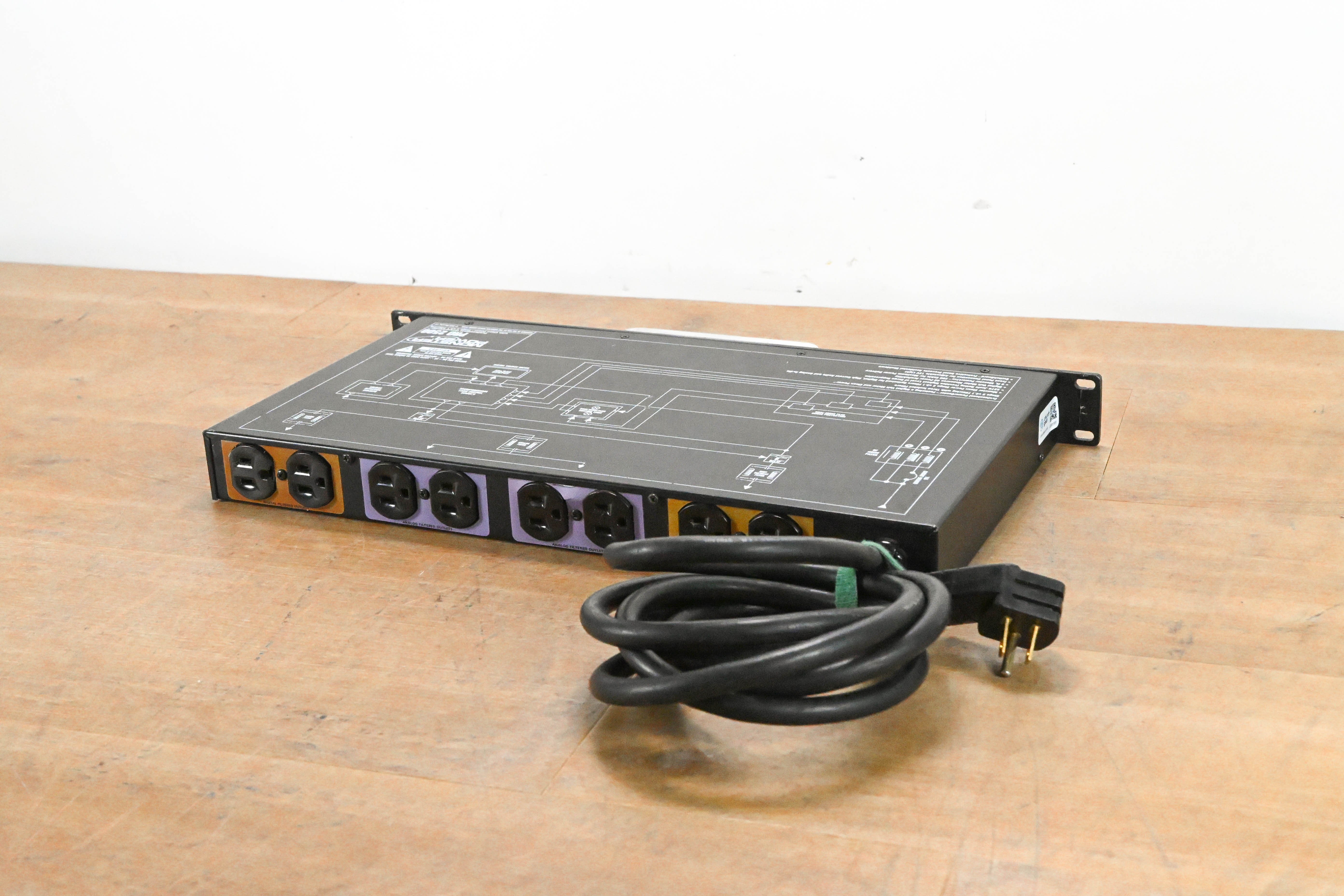 Monster Power PRO 2500 PowerCenter 10-Outlet Power Conditioner