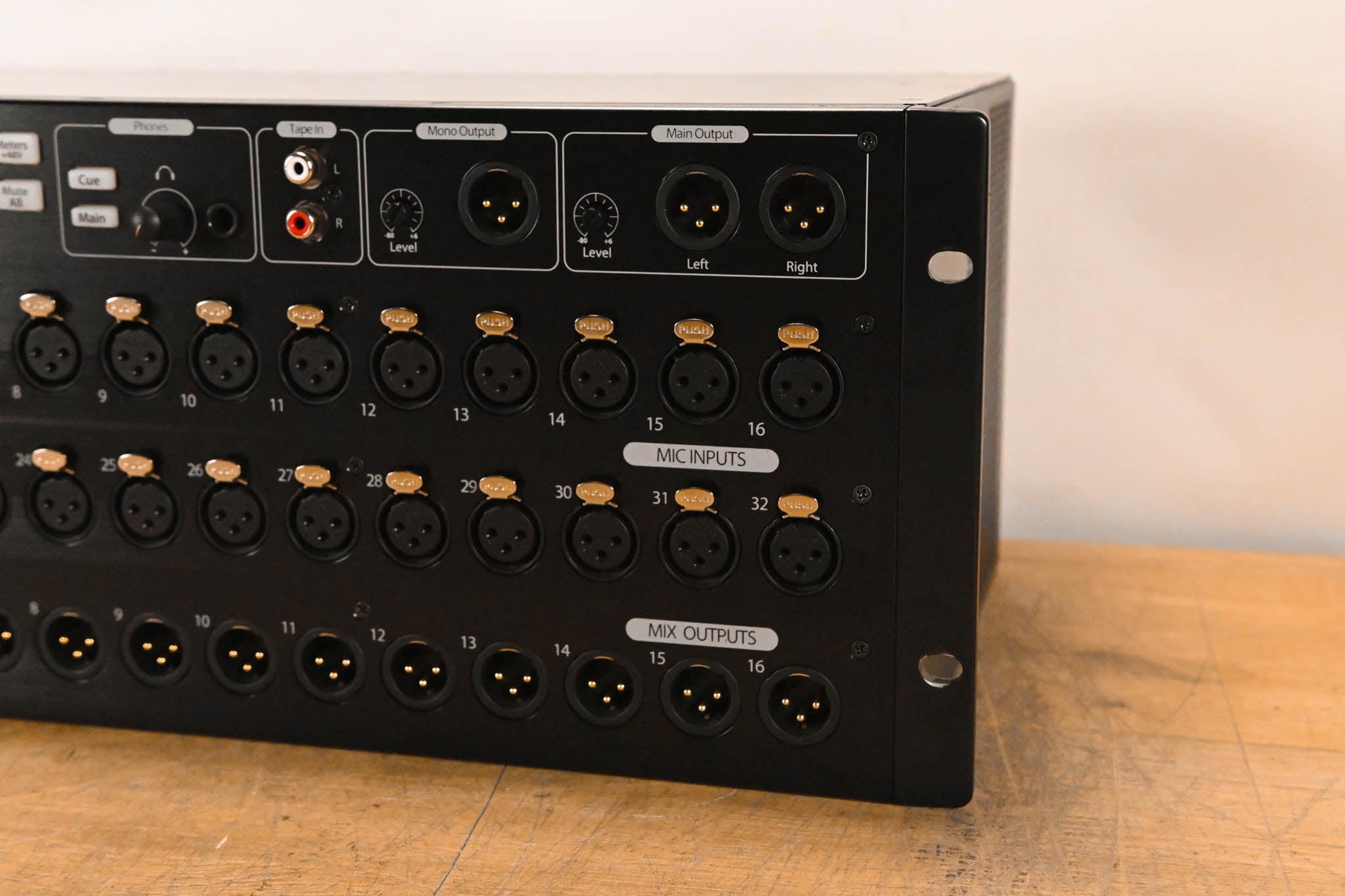 PreSonus StudioLive RM32AI 32-Channel Digital Rack-Mounted Mixer