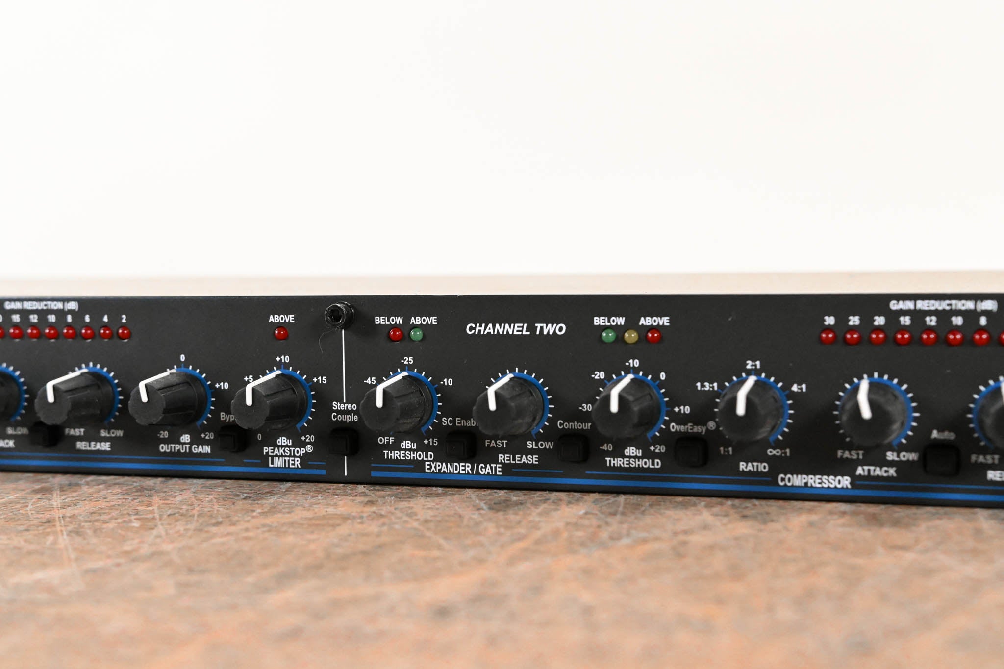 dbx 166XL 2-Channel Compressor/Limiter/Gate