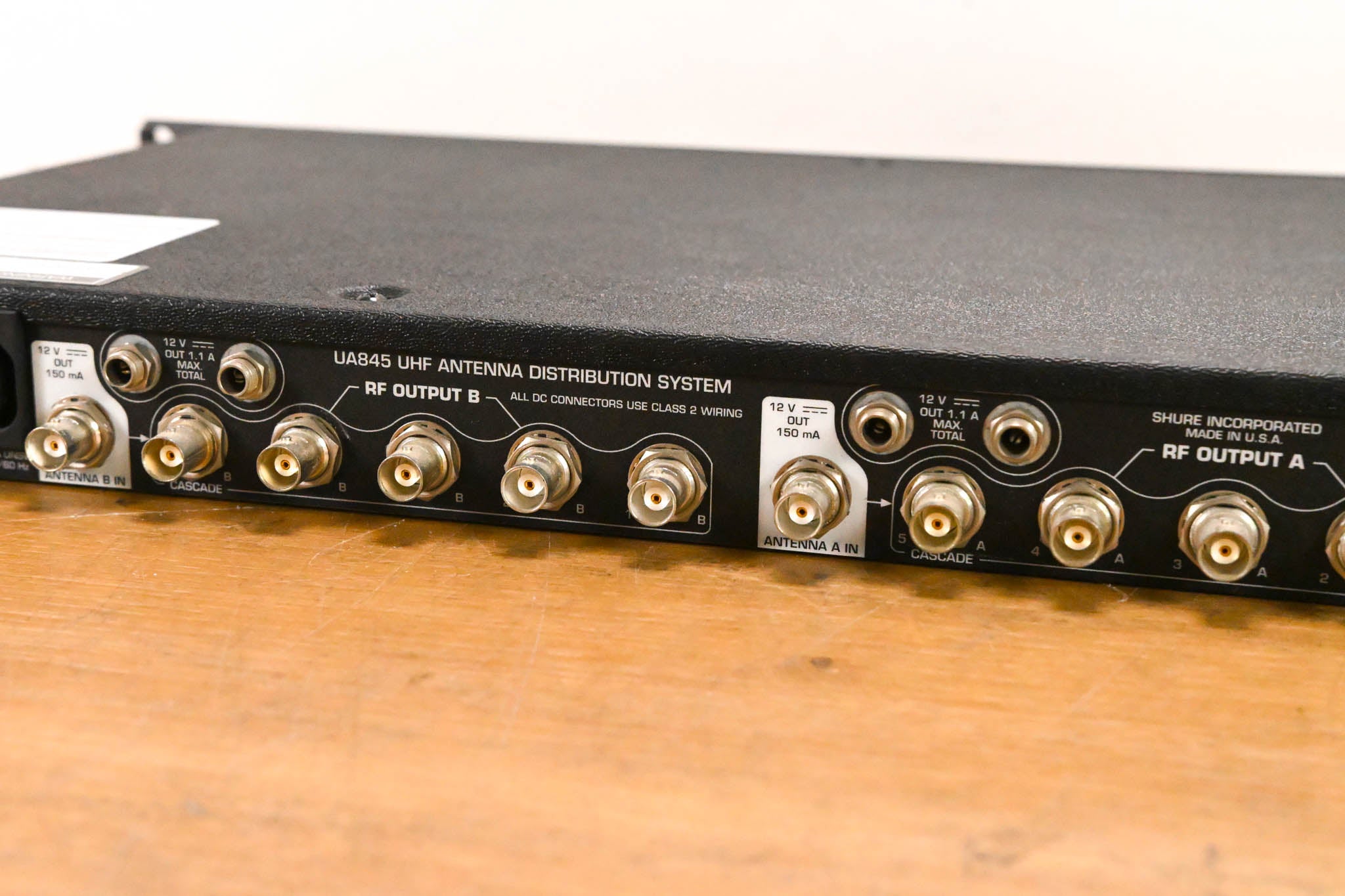 Shure UA845-UA UHF Antenna Distribution System 782-806 MHz