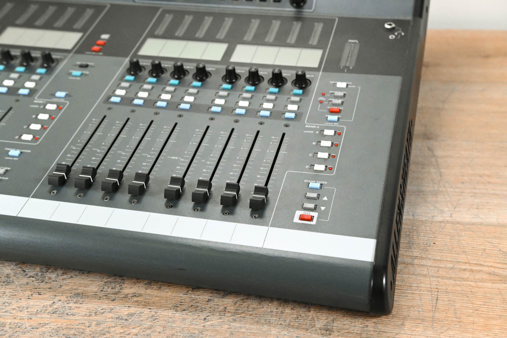 Allen & Heath iLive-T80 Digital Mixing Surface