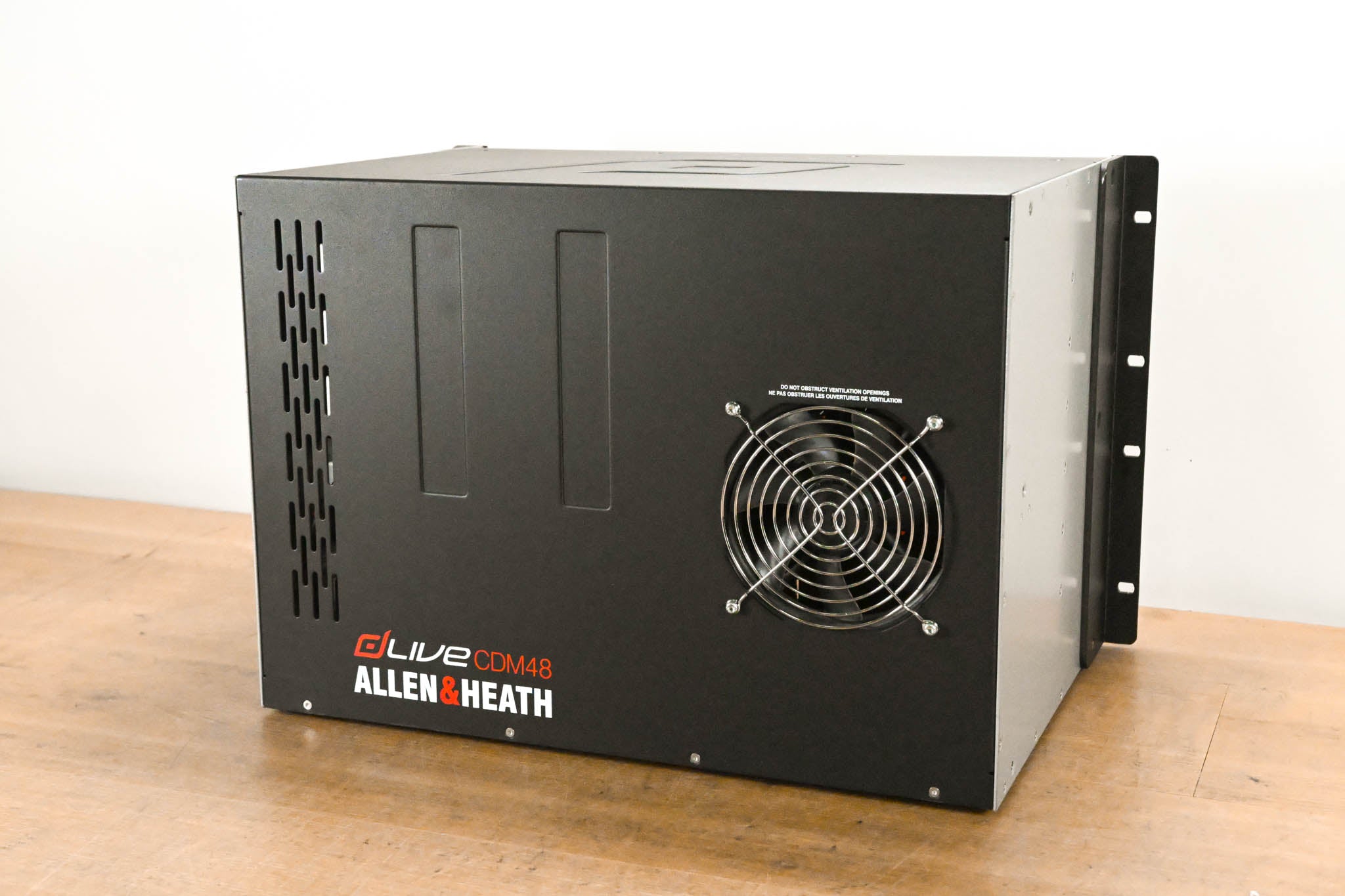 Allen & Heath dLive C3500 Control Surface w/ CDM48 48-in/24-out MixRack