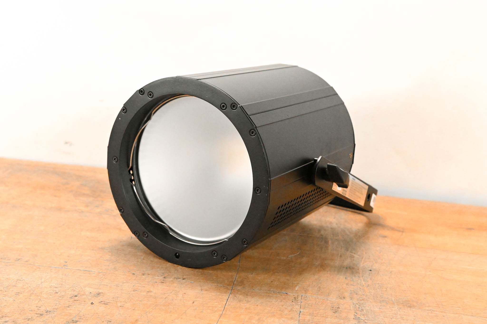 ADJ COB Cannon LP200ST 200W Chip On Board Color Mixing Wash Fixture