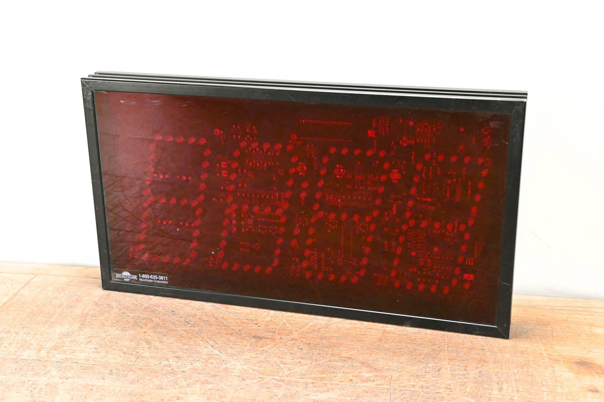 Microframe A0940 4-Digit Single-Display Ceiling Mount
