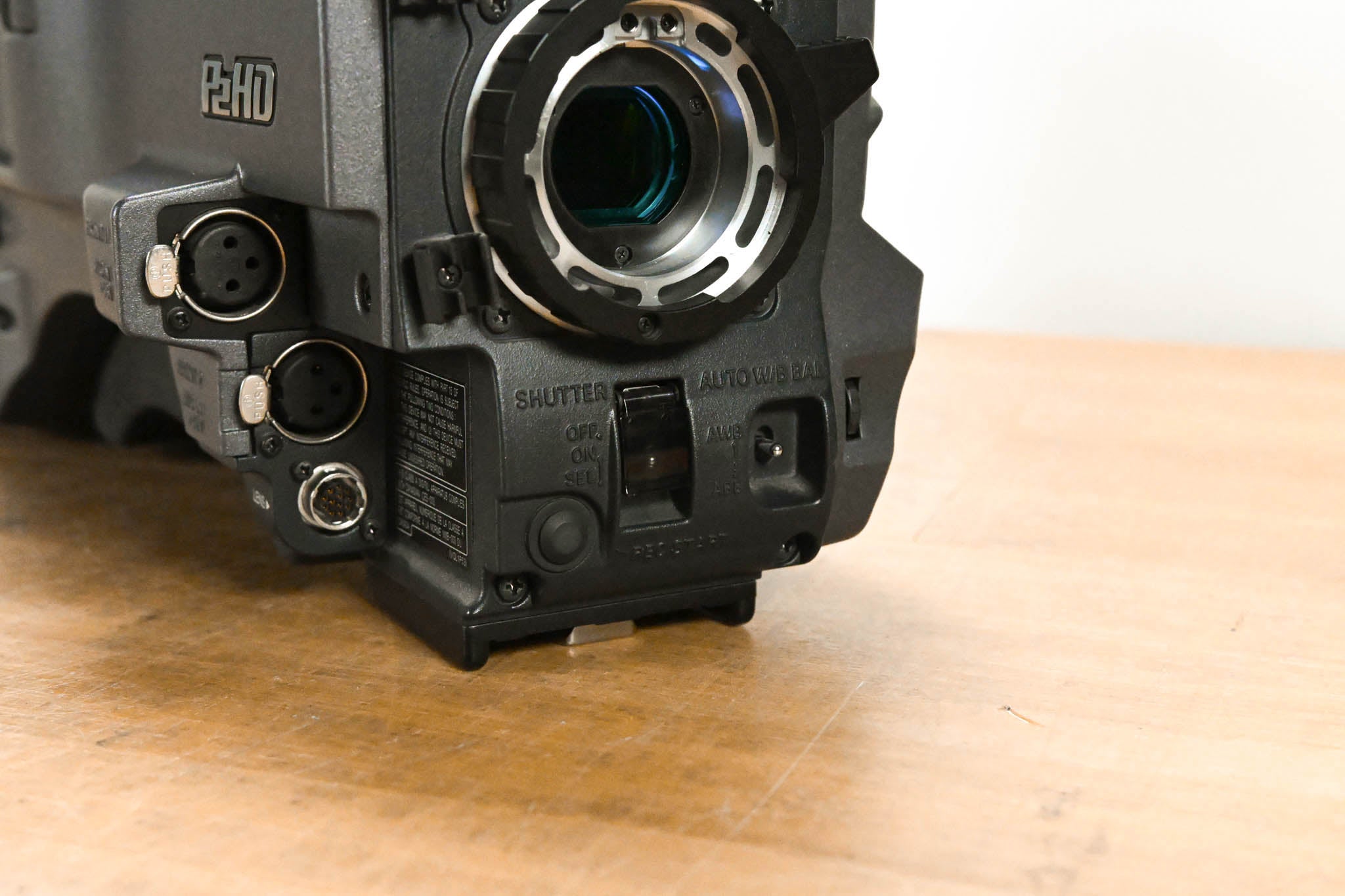 Panasonic AG-HPX500P 2/3" Shoulder-Mounted P2HD Camcorder