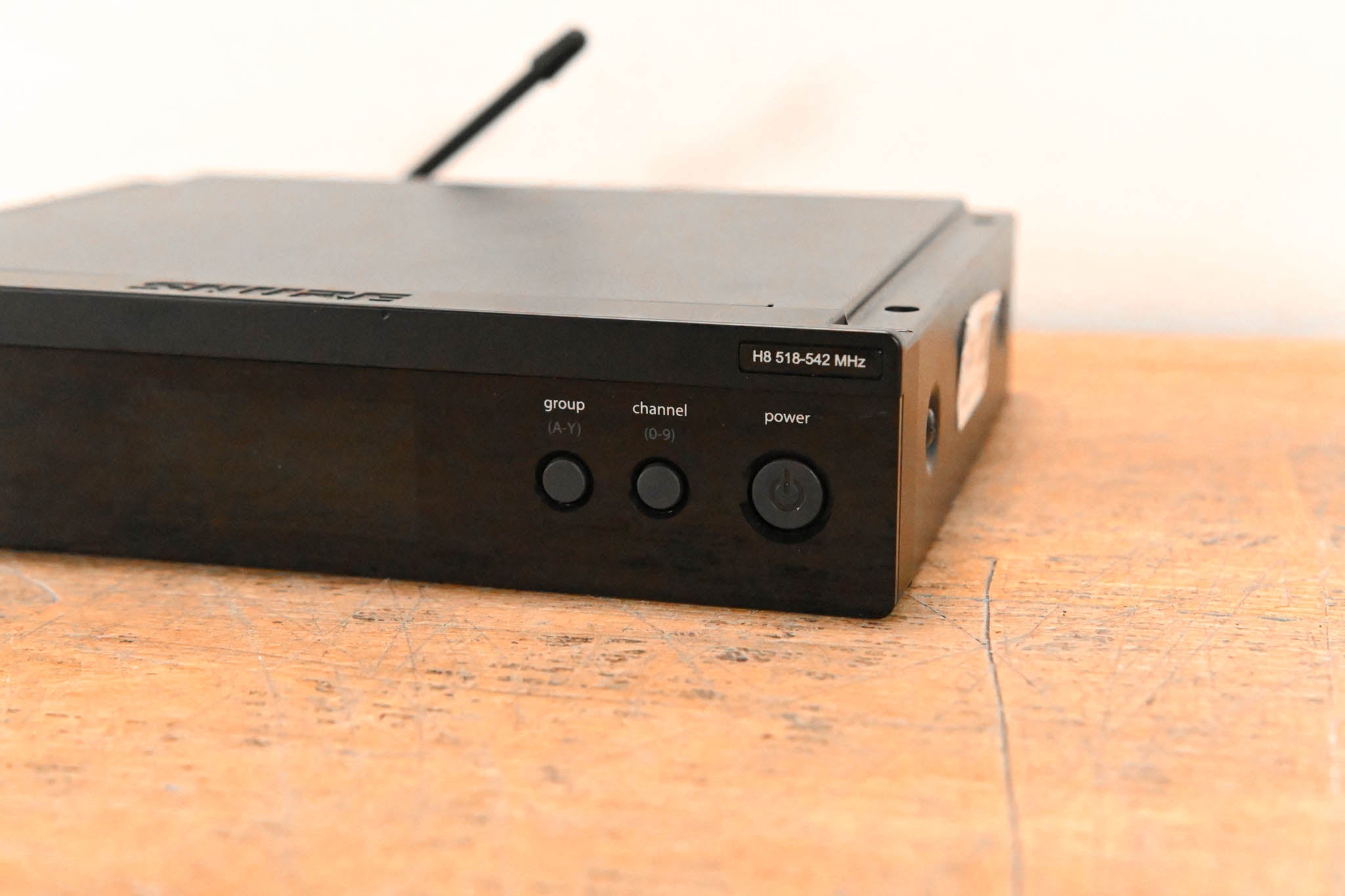 Shure BLX4R Rack-Mountable Wireless Receiver - H8 Band (NO POWER SUPPLY)