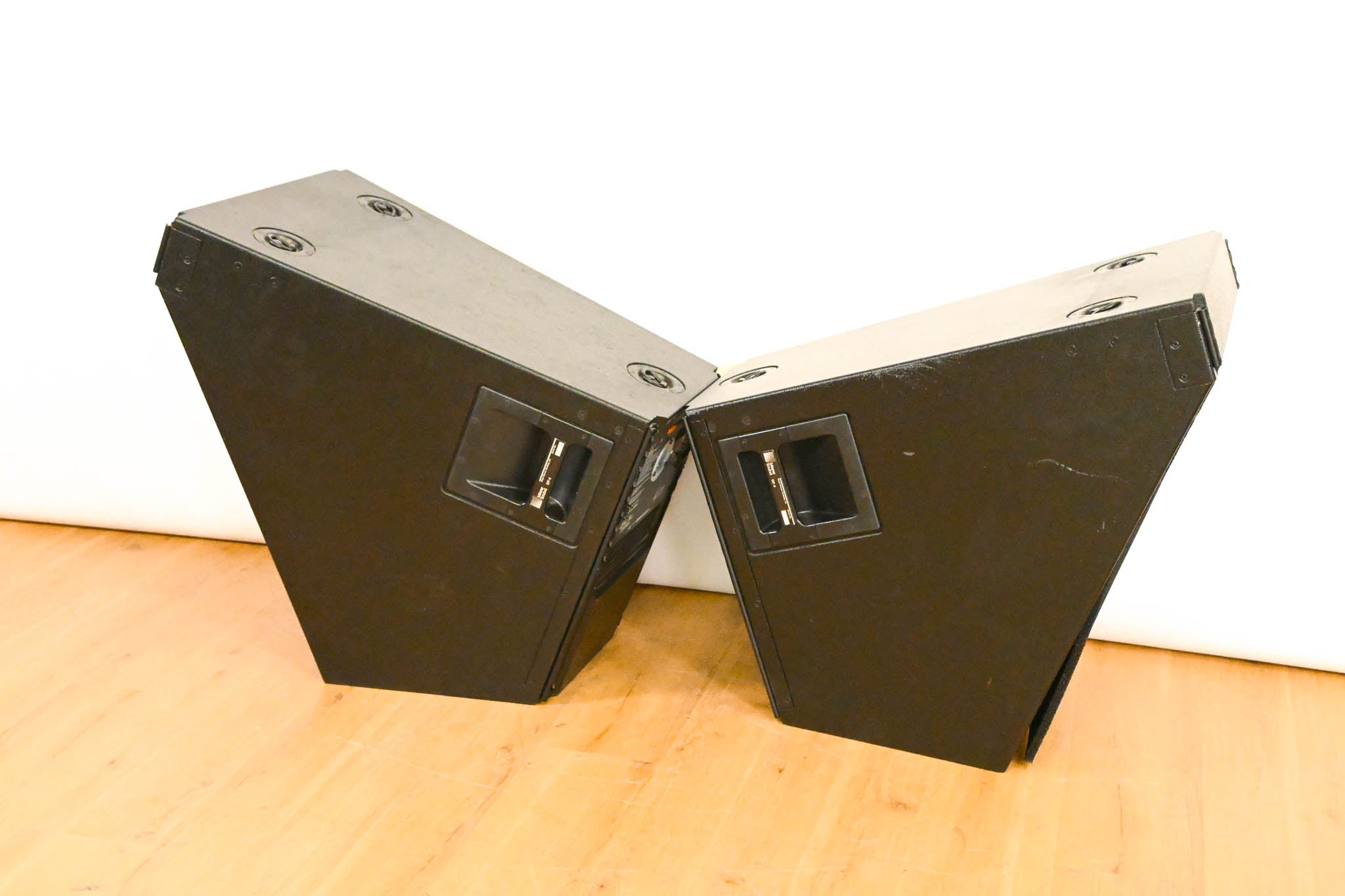 Meyer Sound DF-4 Medium-Throw Down Fill Self-Powered Loudspeaker (PAIR)