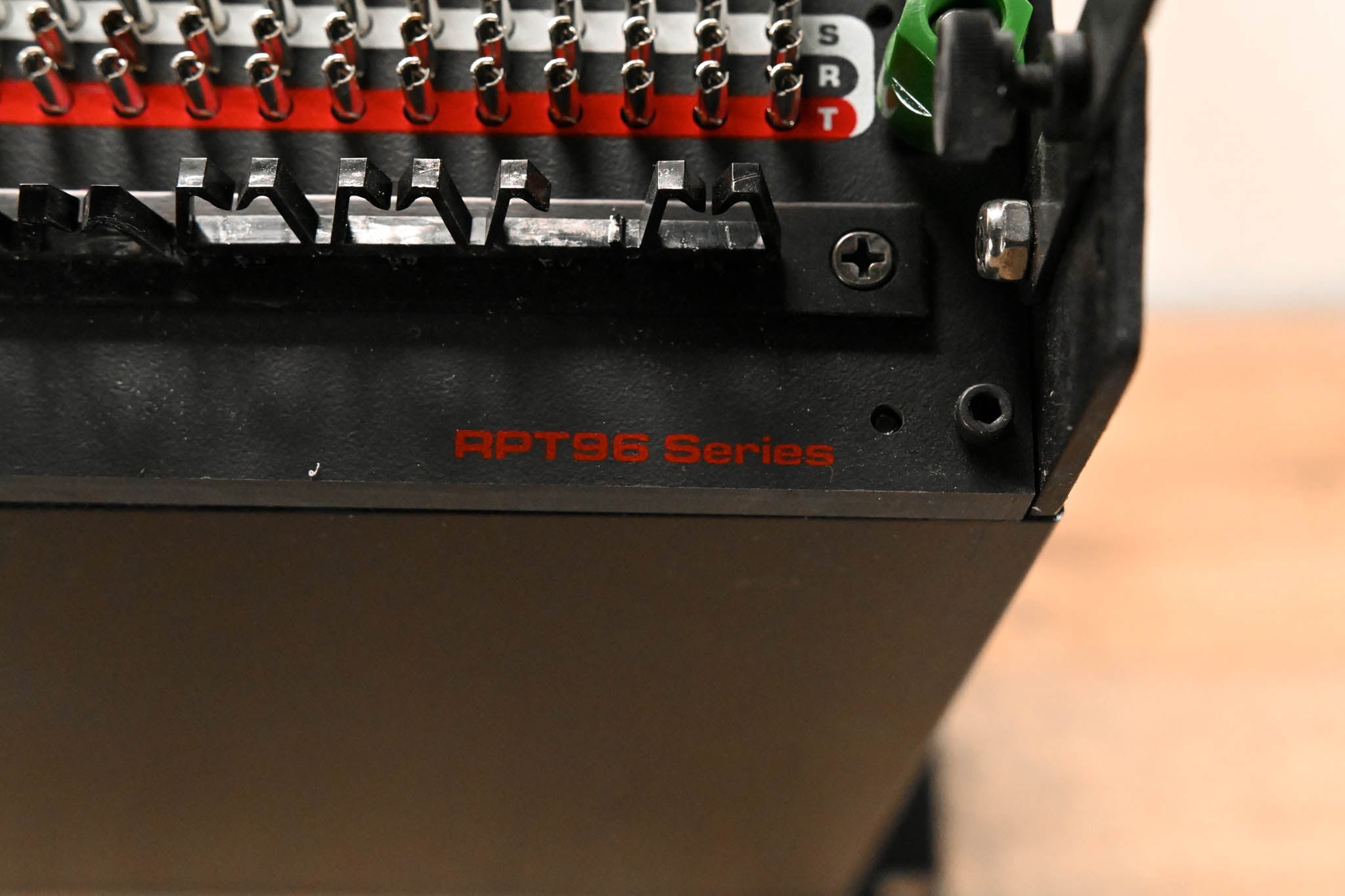 AVP RPT96 Series 2x48 2RU TT Patchbay
