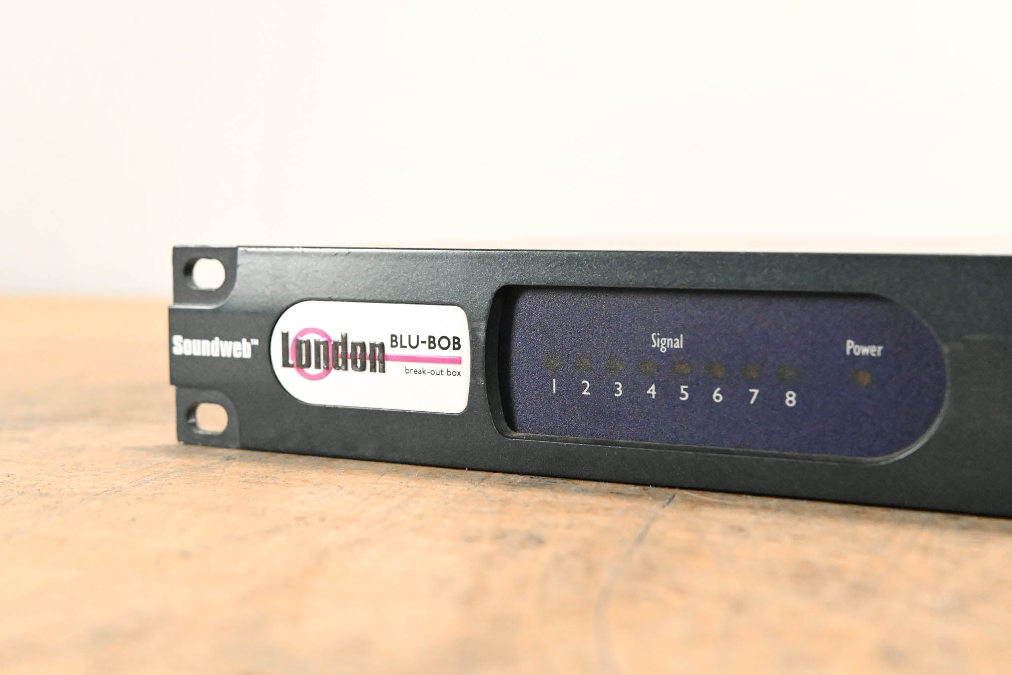 BSS London BLU-BOB2 8-Channel Break-Out Box Output Expander (NO PSU)